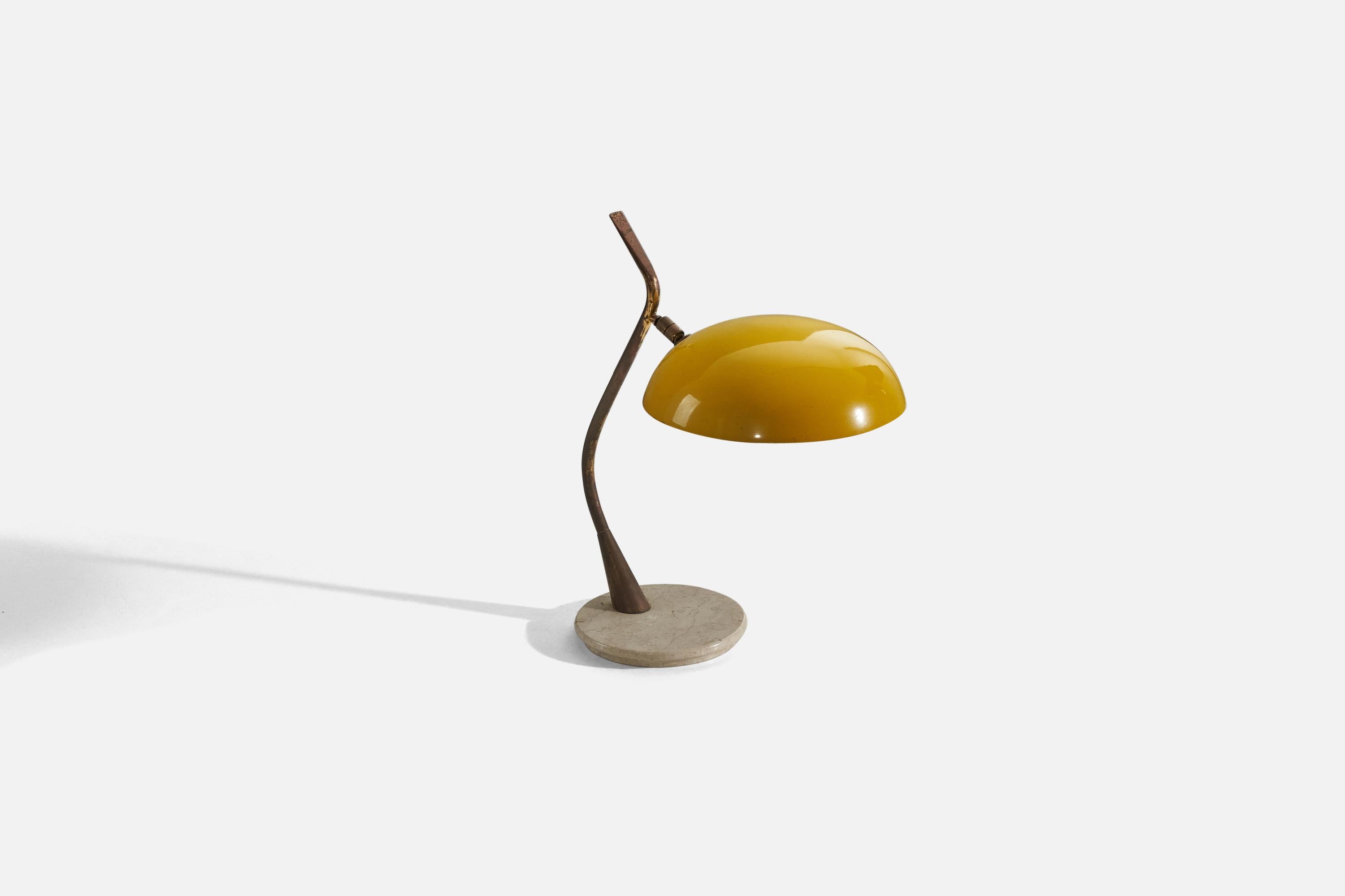 A brass, metal and marble table lamp, designed and produced by an Italian designer, Italy, 1950s.

Variable dimensions, measured as illustrated in the first image.