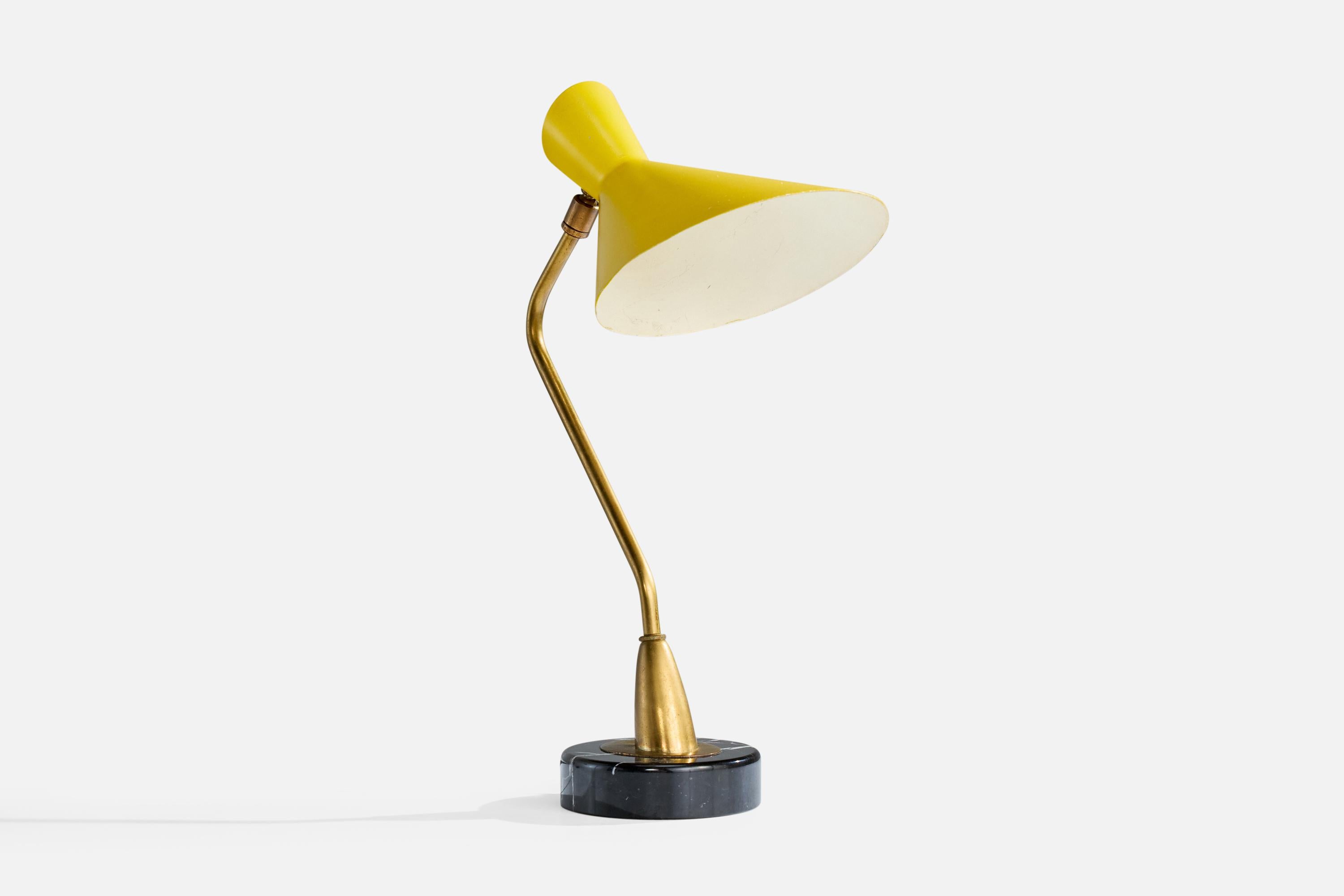 Mid-Century moderno Lampada da tavolo di design italiano, ottone, metallo, marmo, Italia, anni '50 in vendita