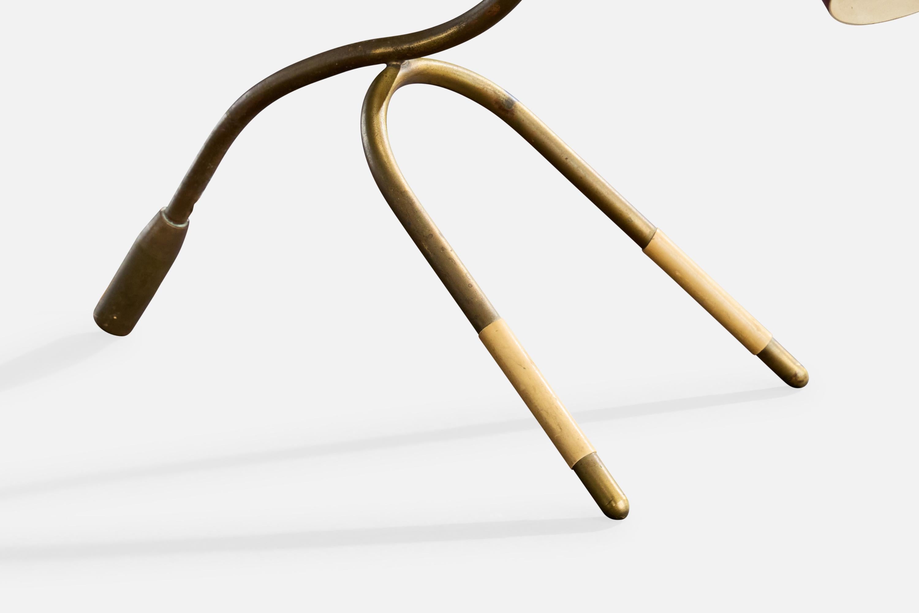 Mid-Century Modern Designer italien, lampe de table, laiton, métal, caoutchouc, Italie, années 1950 en vente