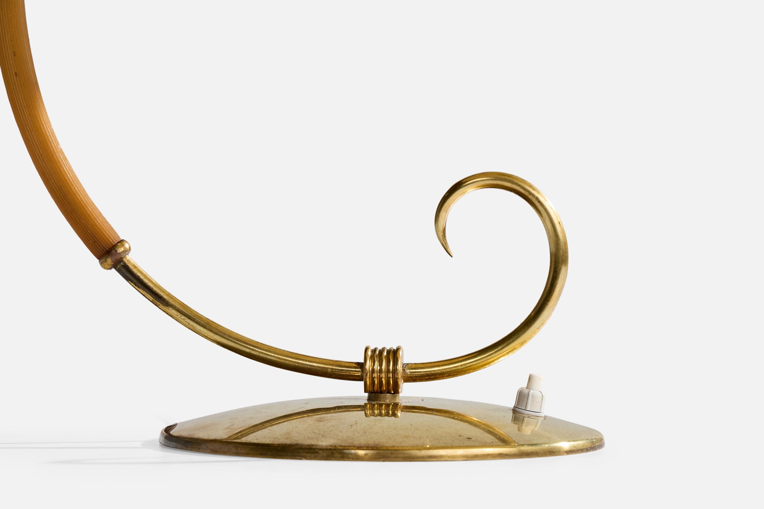Designer italien, lampe de table, laiton, métal, caoutchouc, Italie, années 1950 en vente 3
