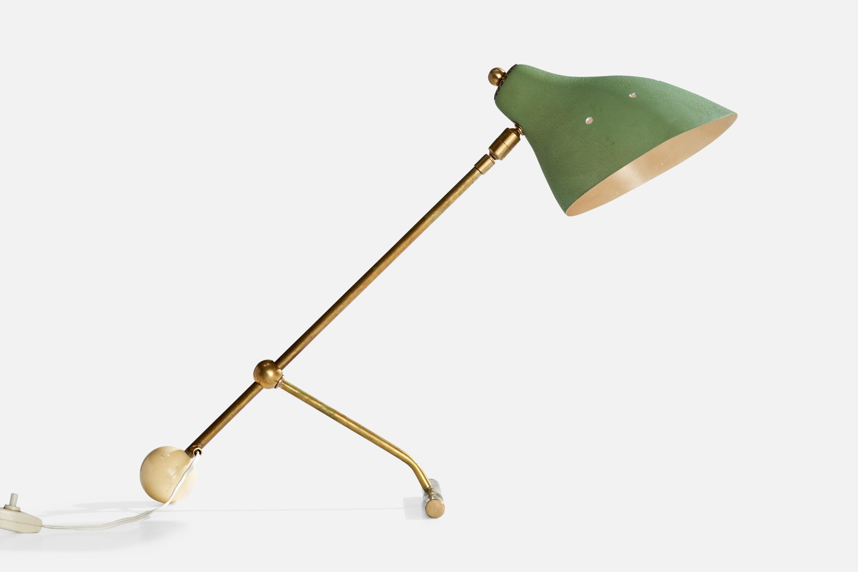 Lampe de table réglable en laiton, métal laqué vert et pierre blanc cassé, conçue et produite en Italie, C.I.C.

Dimensions de la lampe avec abat-jour (pouces) : 15.5