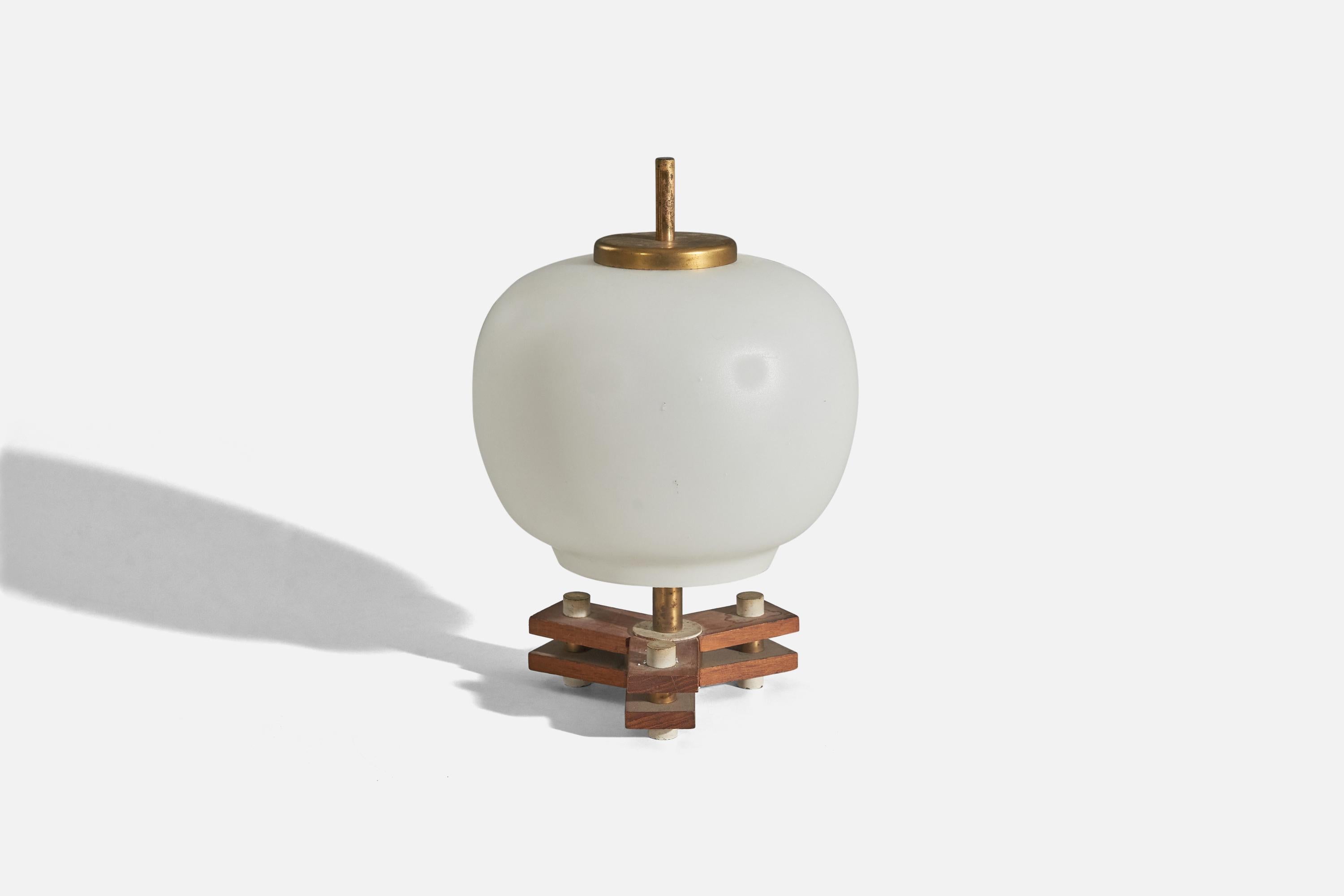 Mid-Century Modern Italian Designer, Table Lamp, Brass, Metal, Teak, Glass, Italy, 1950s For Sale