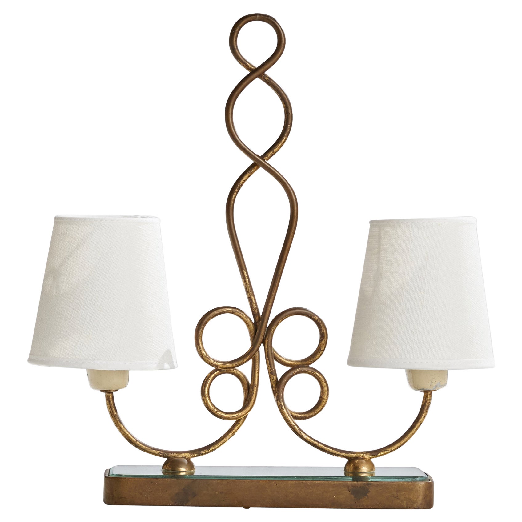 Designer italien, lampe de bureau, laiton, verre miroir, métal, tissu, Italie, années 1940 en vente