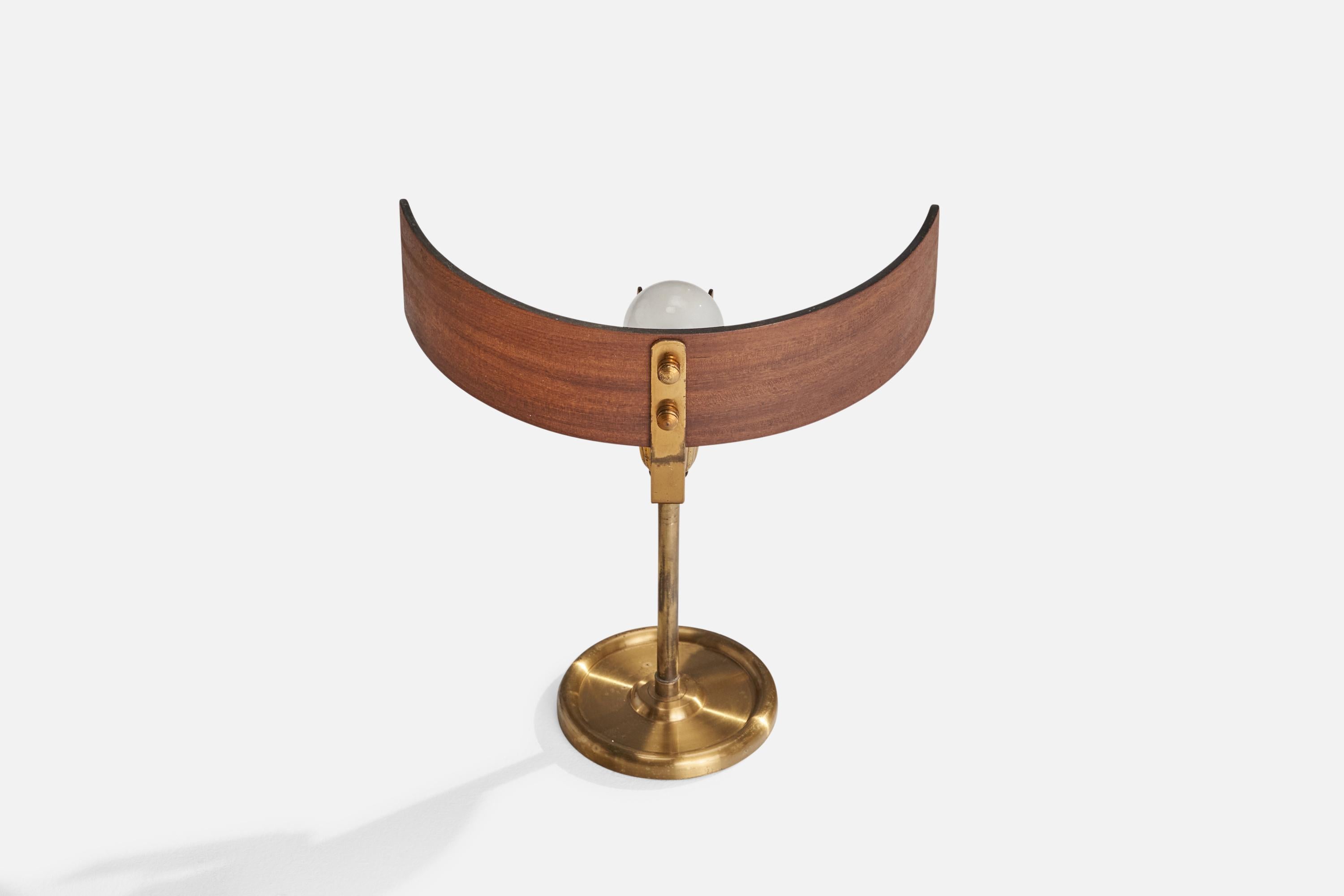 Mid-Century Modern Italian Designer, Table Lamp, Brass, Teak, Italy, 1950s For Sale
