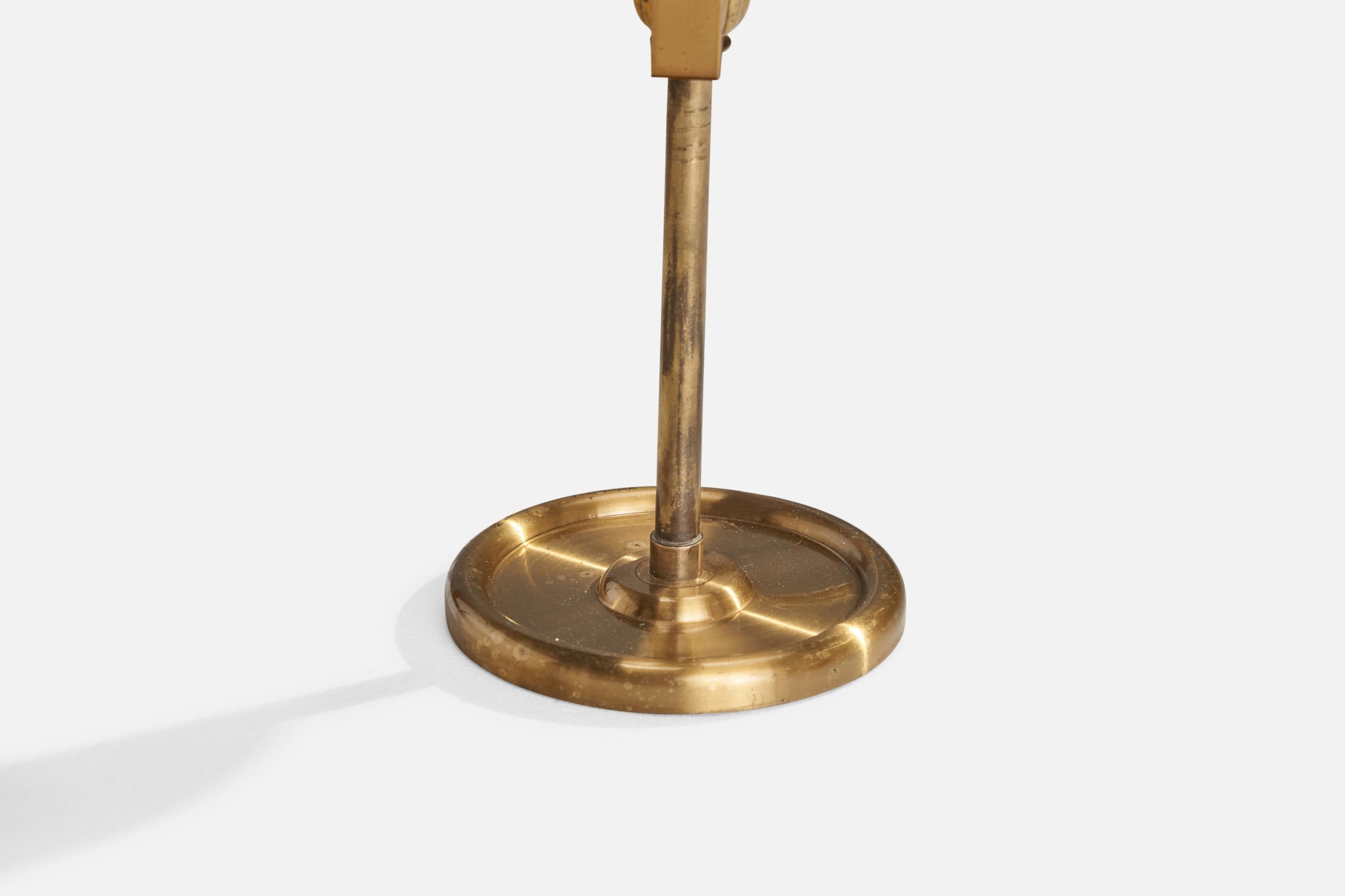 Italian Designer, Table Lamp, Brass, Teak, Italy, 1950s For Sale 3