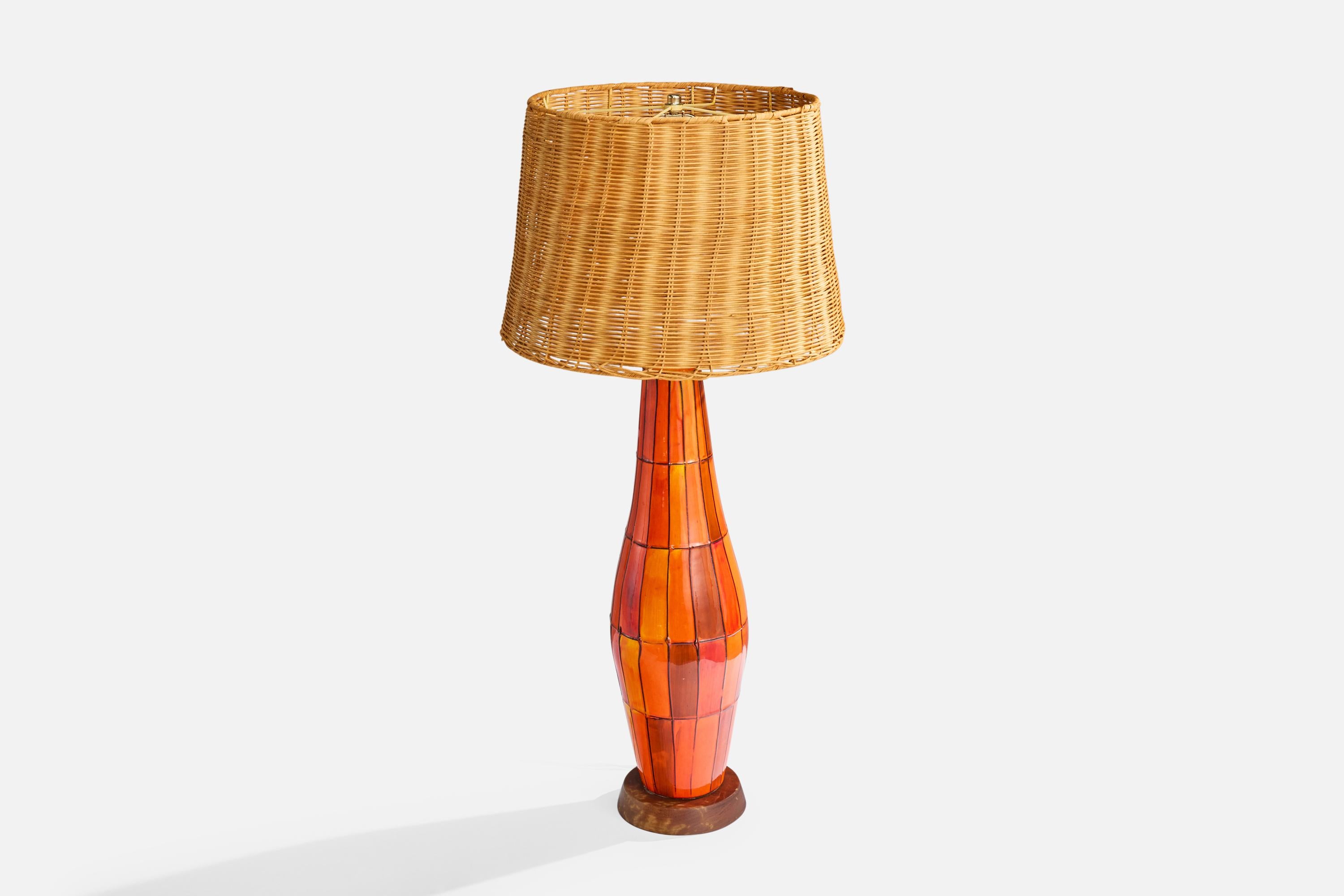 Mid-Century moderno Lampada da tavolo di design italiano, ceramica, noce, rattan, Italia, anni '60 in vendita