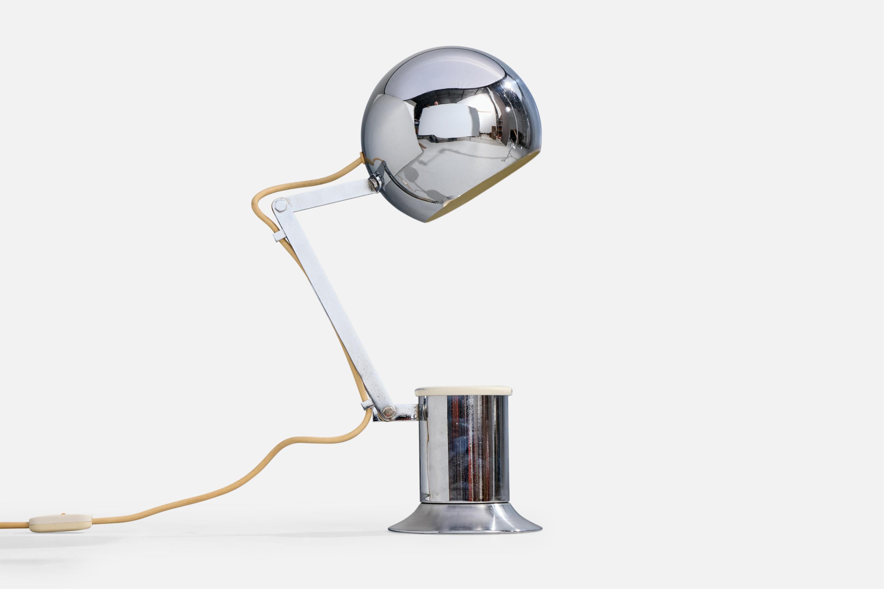 An adjustable chrome-plated metal table lamp with flower pot designed and produced in Italy, c. 1970s.

Wear consistent with age and use

Neck is adjustable; measured as shown

Dimensions of Lamp (inches): 18.25