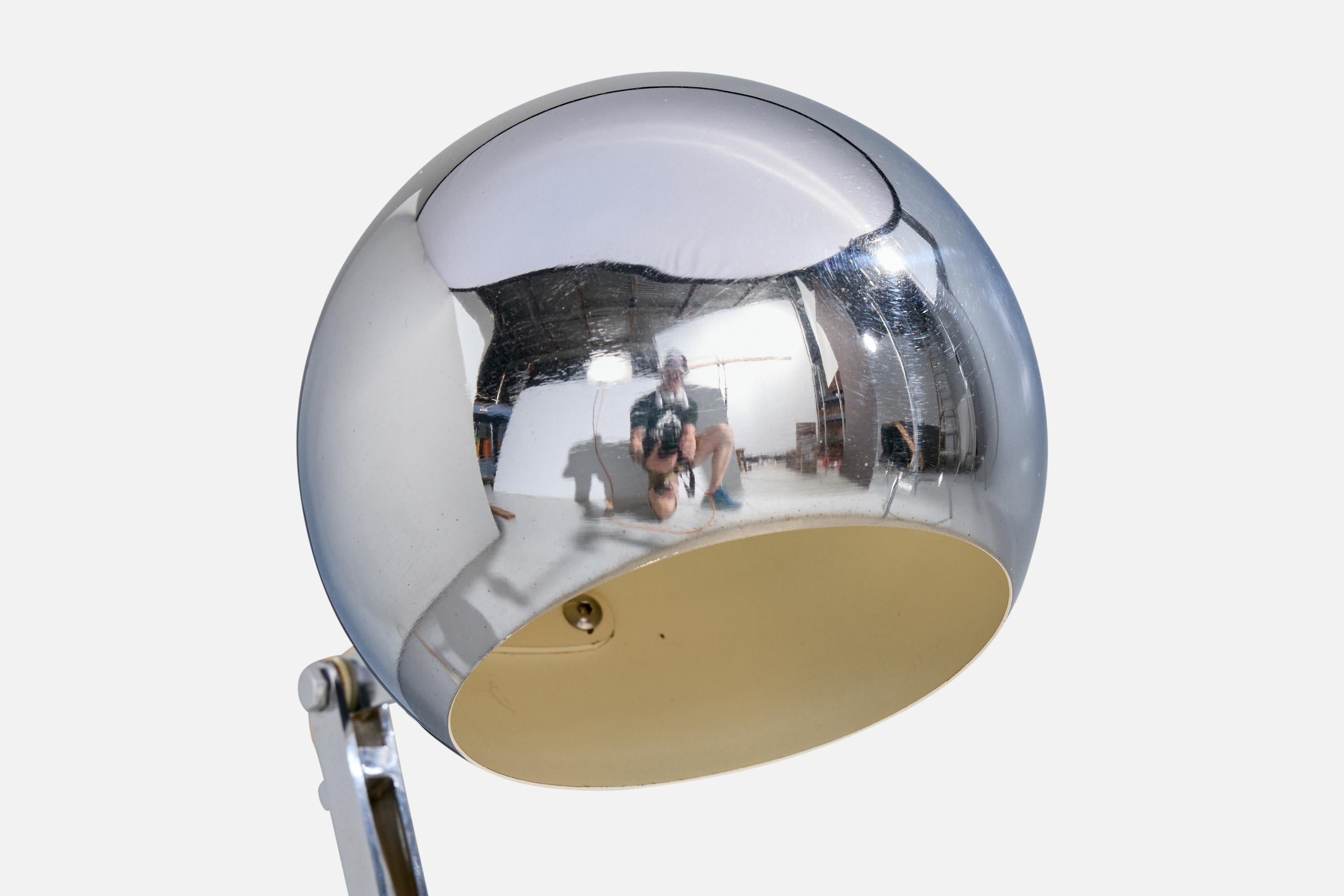 Italian Designer, Table Lamp, Chrome, Italy, 1970s For Sale 1