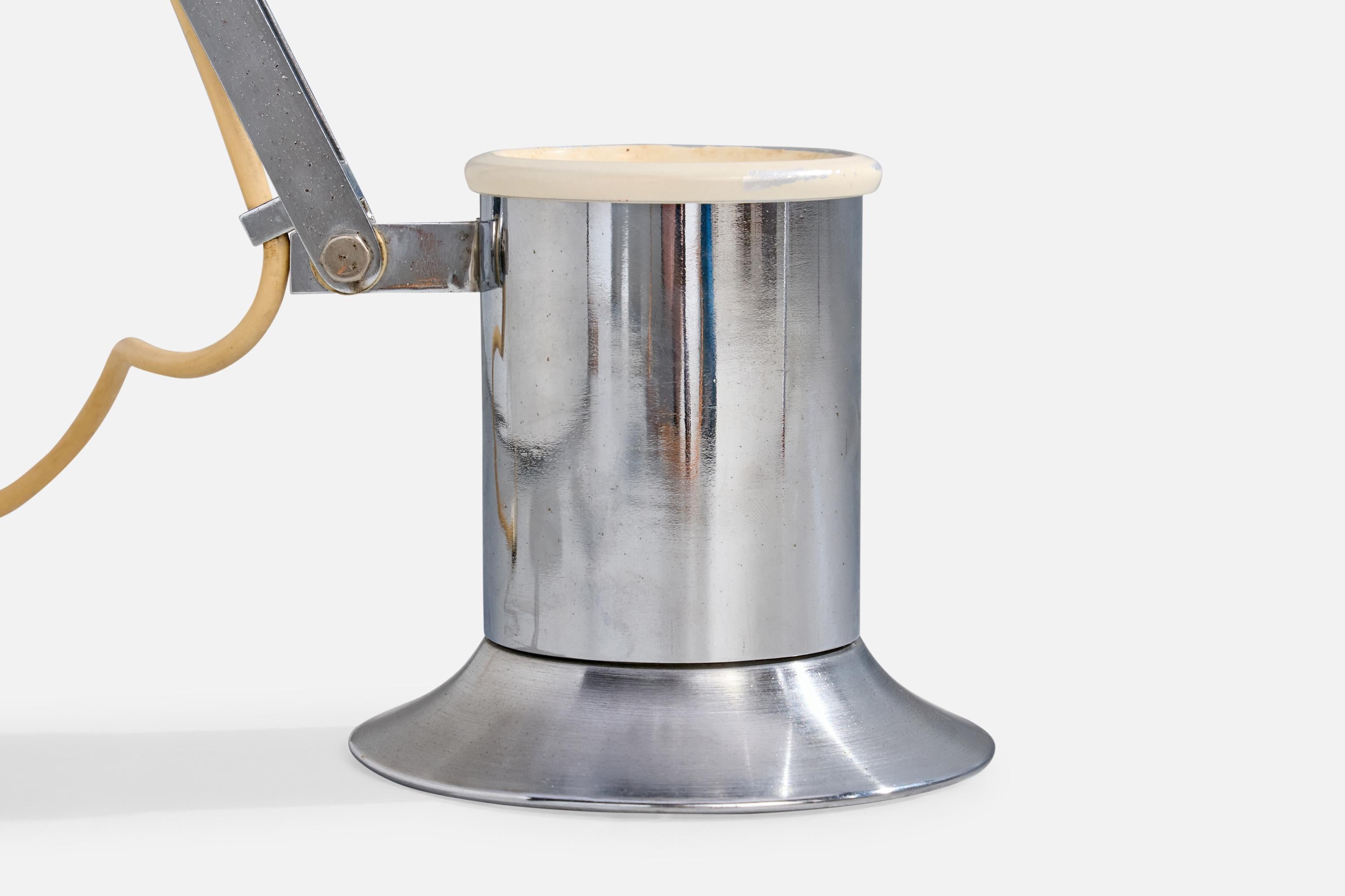 Italian Designer, Table Lamp, Chrome, Italy, 1970s For Sale 4