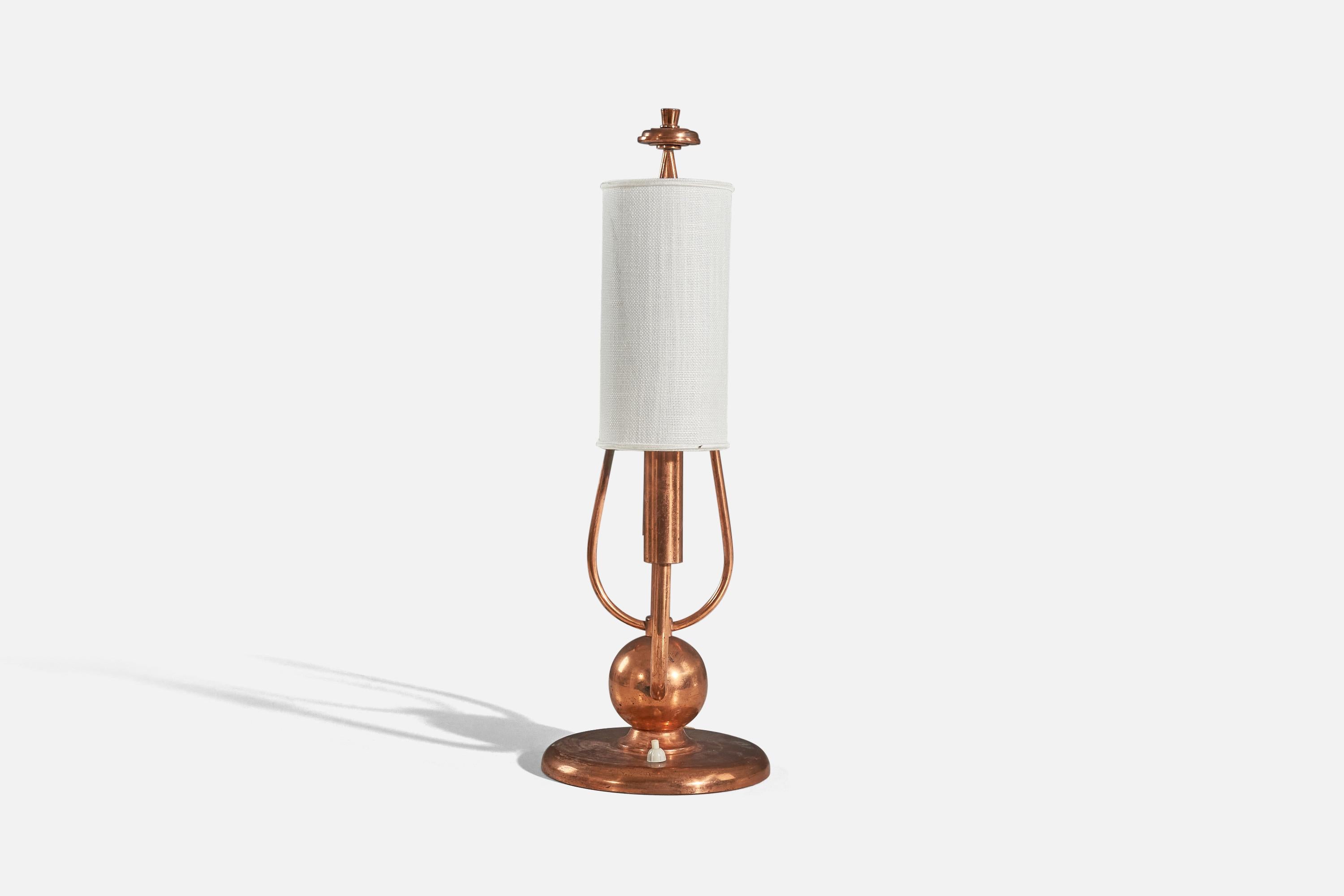 Mid-Century Modern Italian Designer, Table Lamp, Copper, Fabric, Italy, 1940s For Sale