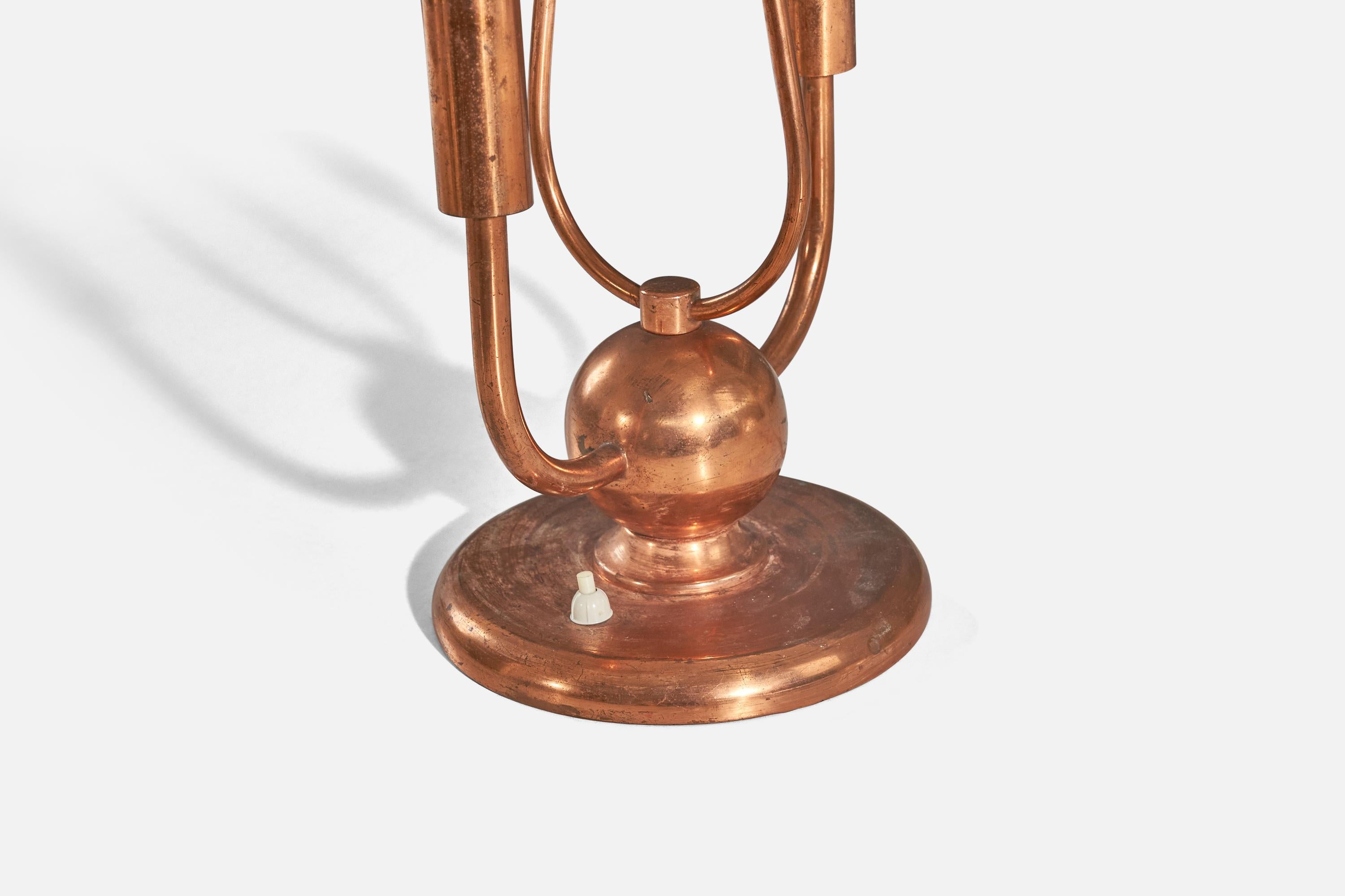 Italian Designer, Table Lamp, Copper, Fabric, Italy, 1940s In Good Condition For Sale In High Point, NC