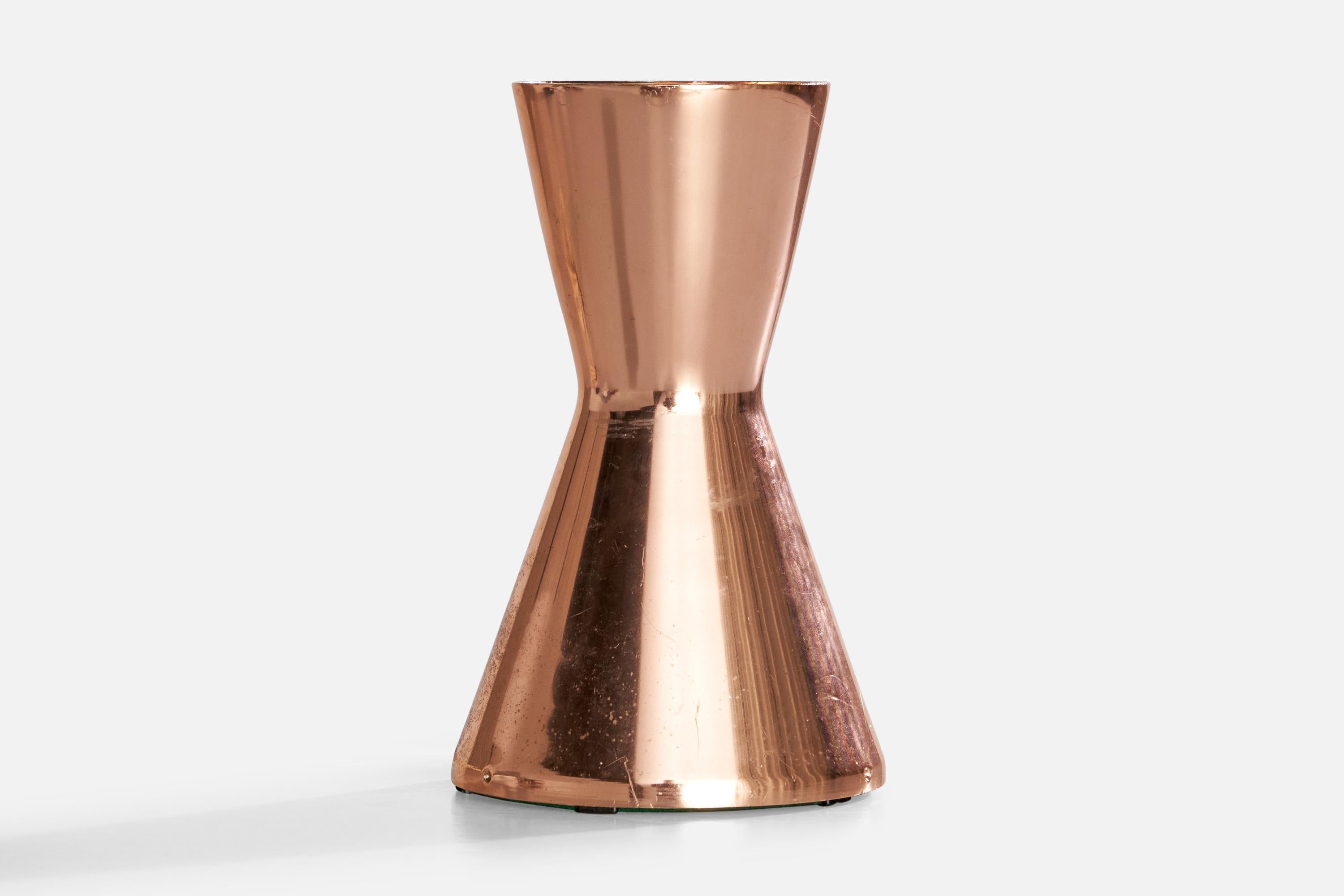A copper table lamp designed and produced in Italy, c. 1960s.

Dimensions of Lamp (inches): 6.625” H x 4.125” W x 4.125” D

Bulb Specifications: E-26 Bulb

Number of Sockets (per fixture): 1

Sold without lampshade.

All lighting will be converted
