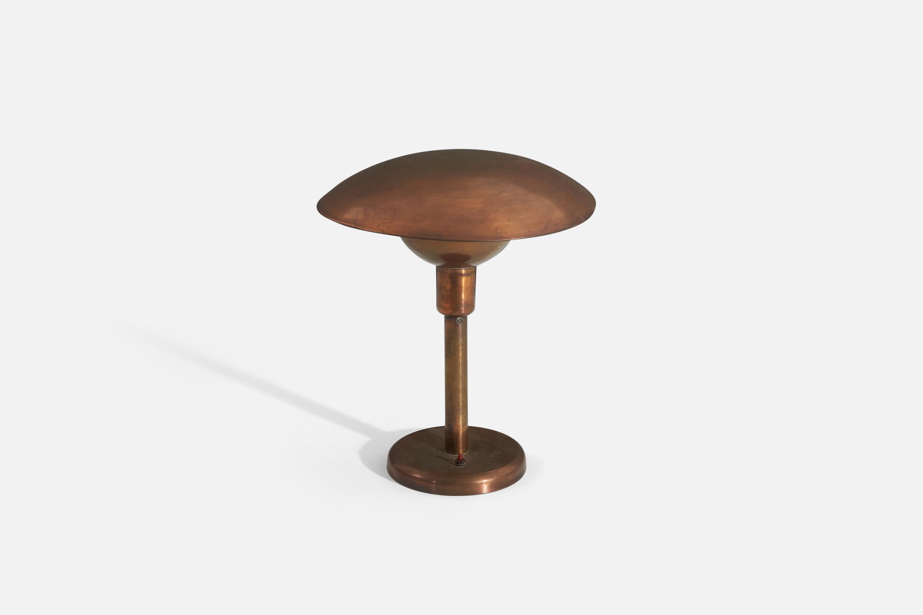 Italian Designer, Table Lamp, Copper, Metal, Italy, 1940s 1