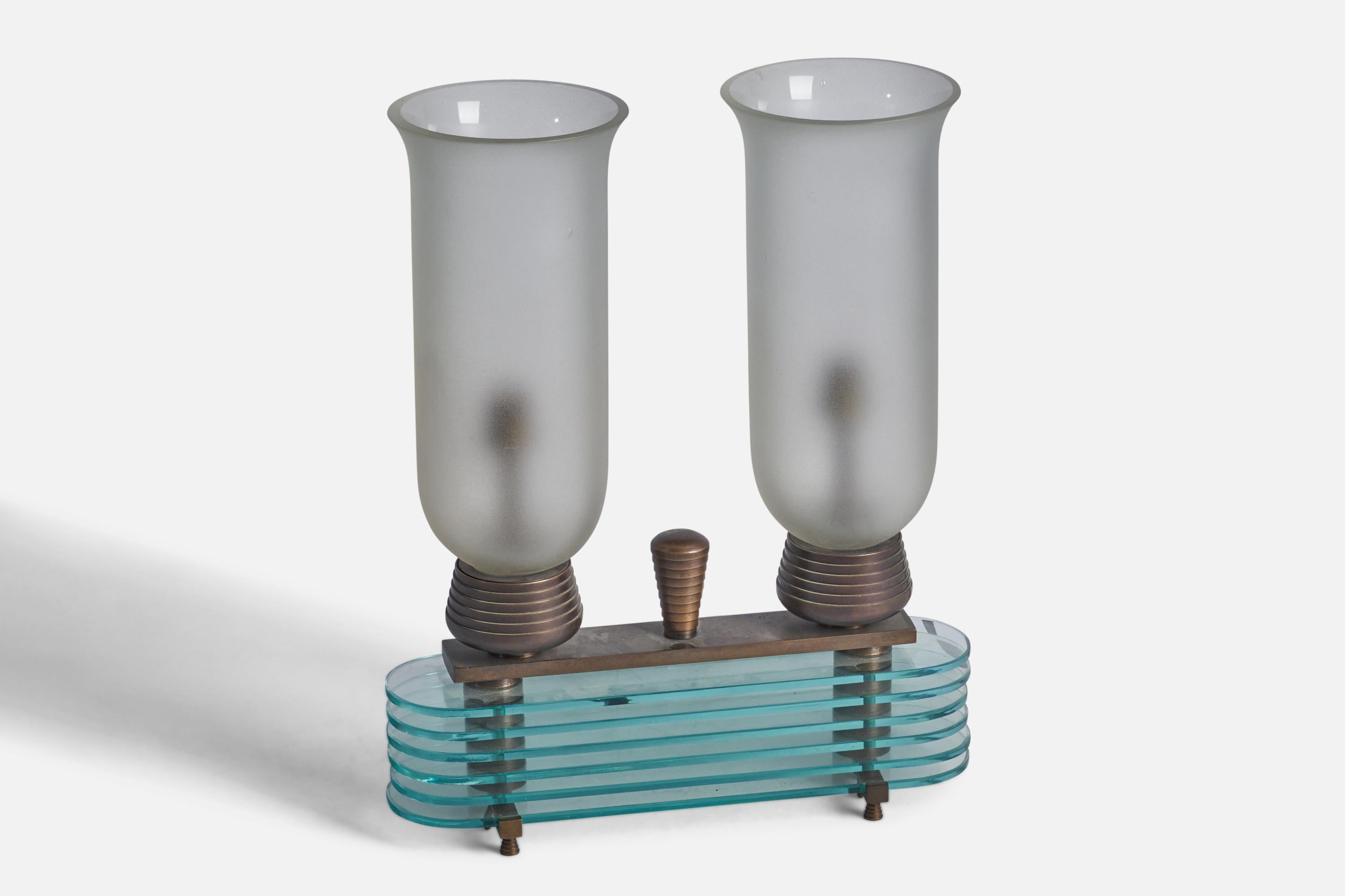 Moderne Designer italien, lampe de bureau, verre, laiton, Italie, années 1940 en vente