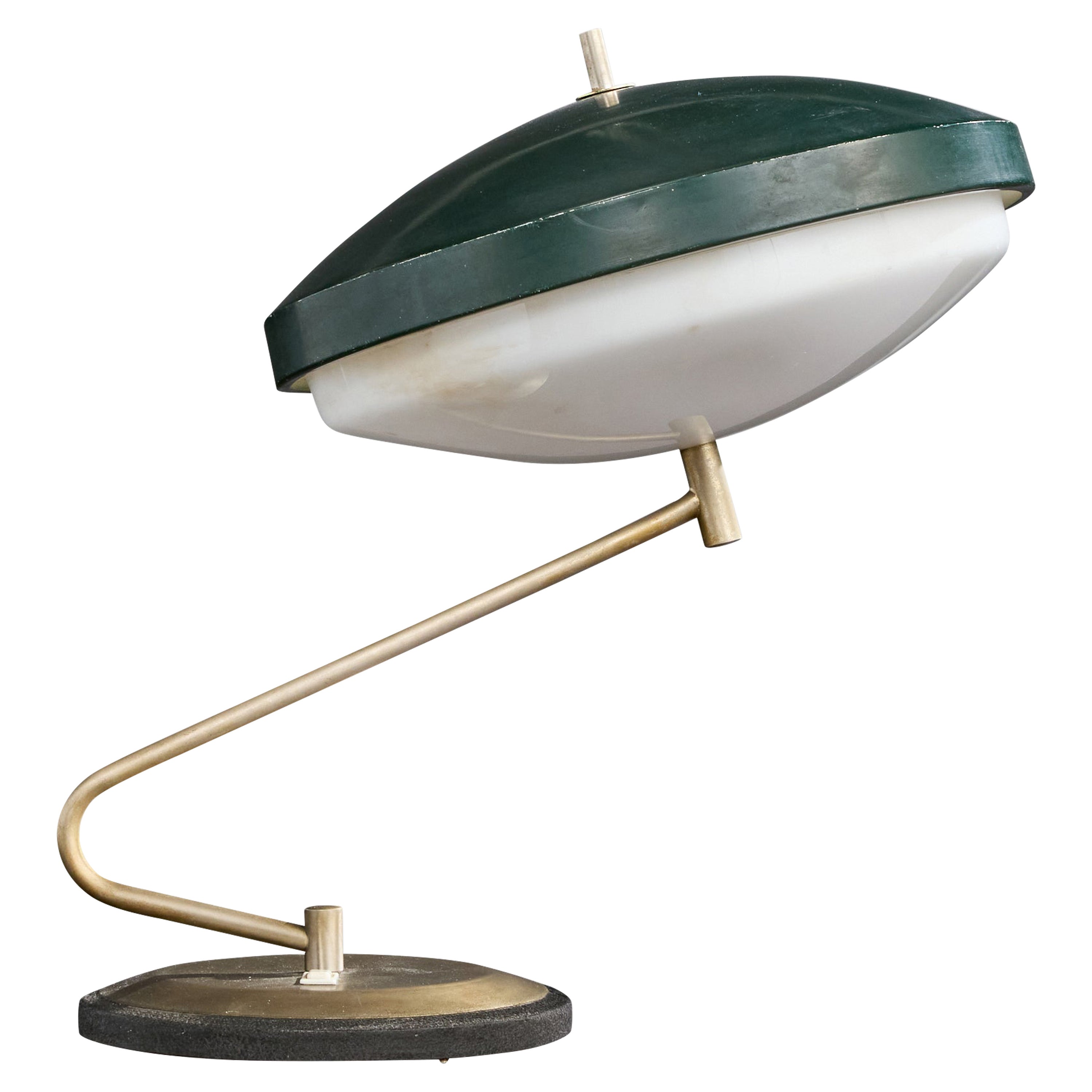 Diseñador italiano, Lámpara de mesa, Metal, Acrílico, Italia, Años 1950 en venta