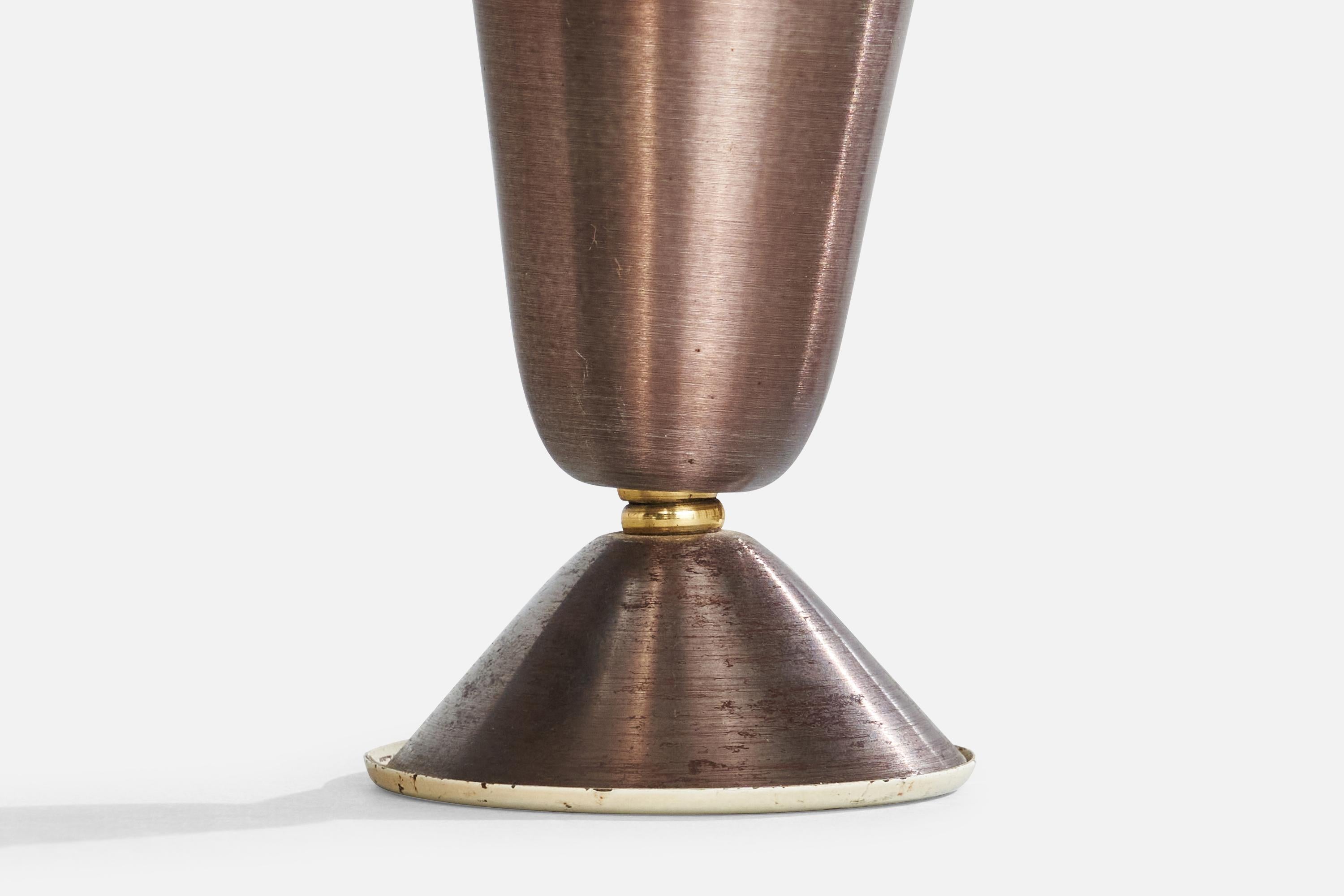 Metà XX secolo Lampada da tavolo di design italiano, metallo, ottone, Italia, anni '50 in vendita