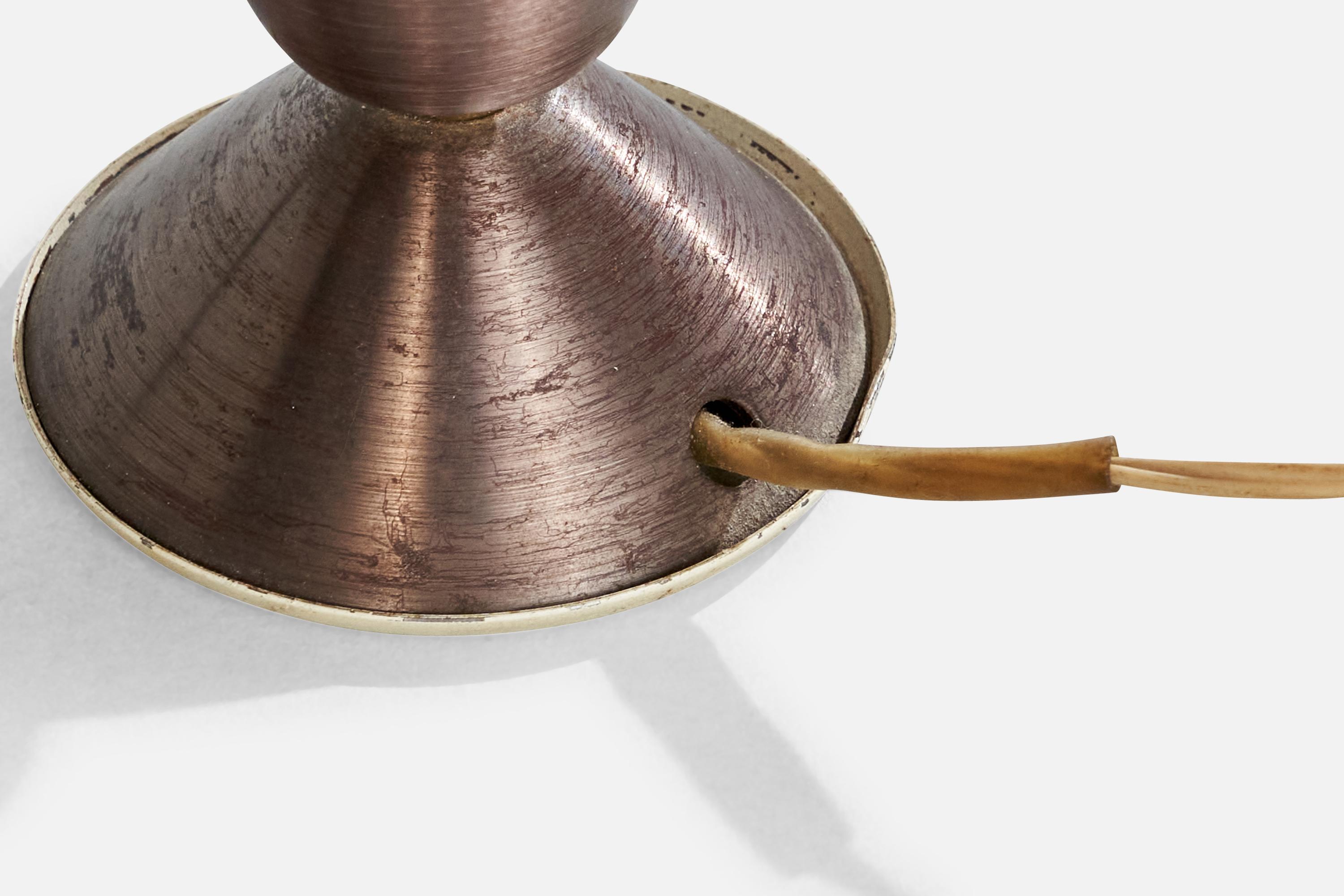 Metallo Lampada da tavolo di design italiano, metallo, ottone, Italia, anni '50 in vendita
