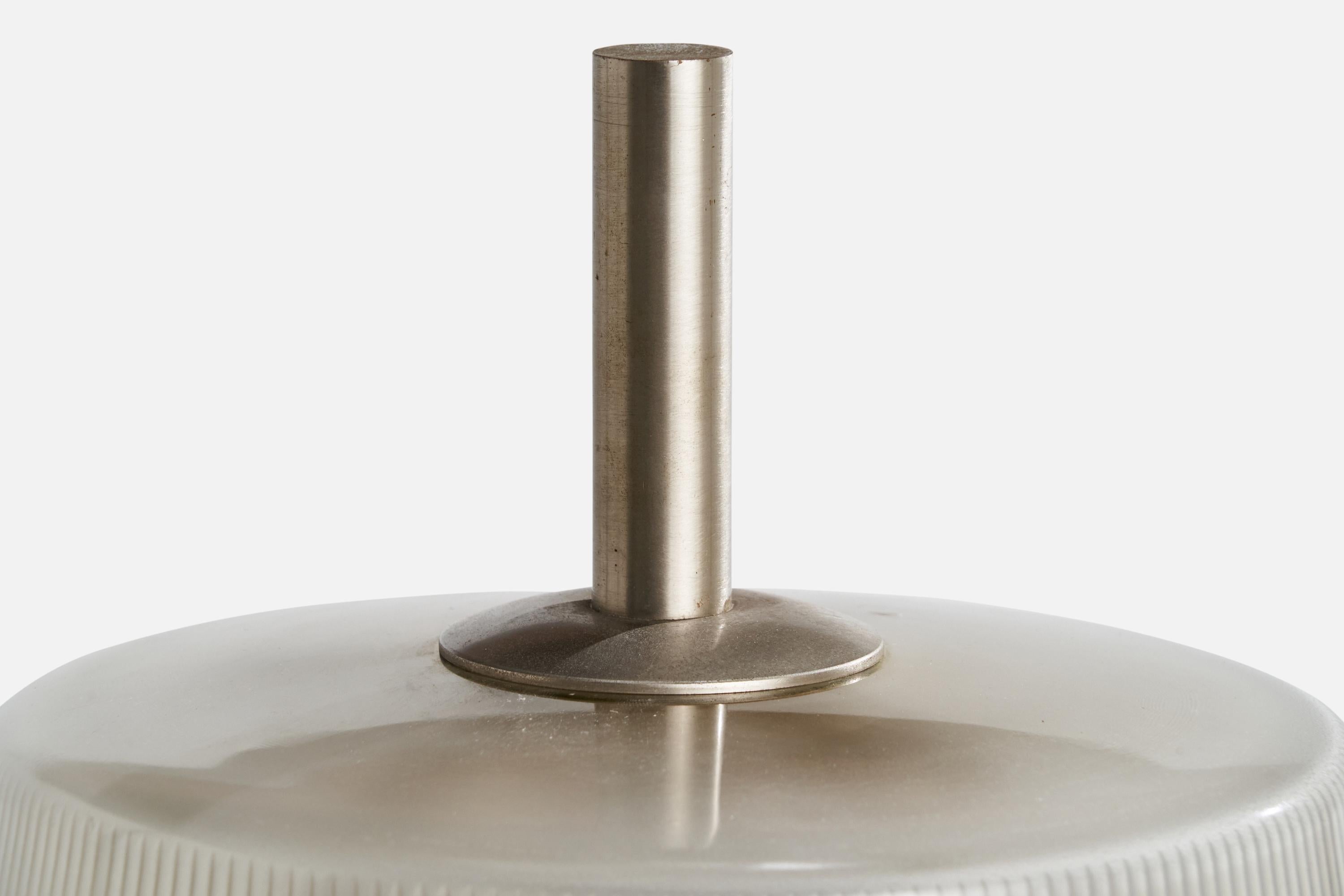 Métal Designer italien, lampe de bureau, métal, verre, années 1960 en vente