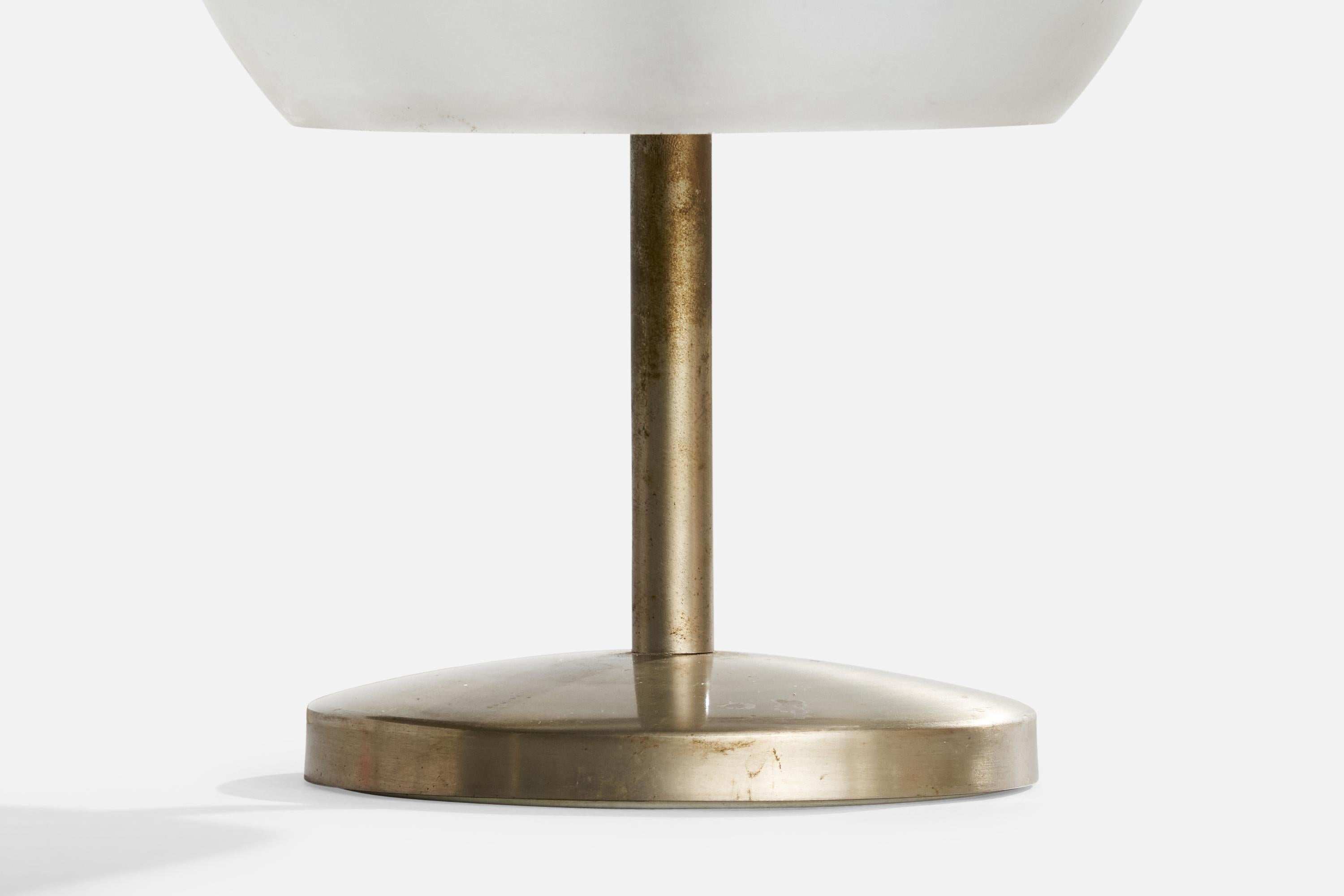 Italienische Designerin, Tischlampe, Metall, Glas, Italien, 1960er Jahre im Angebot 4