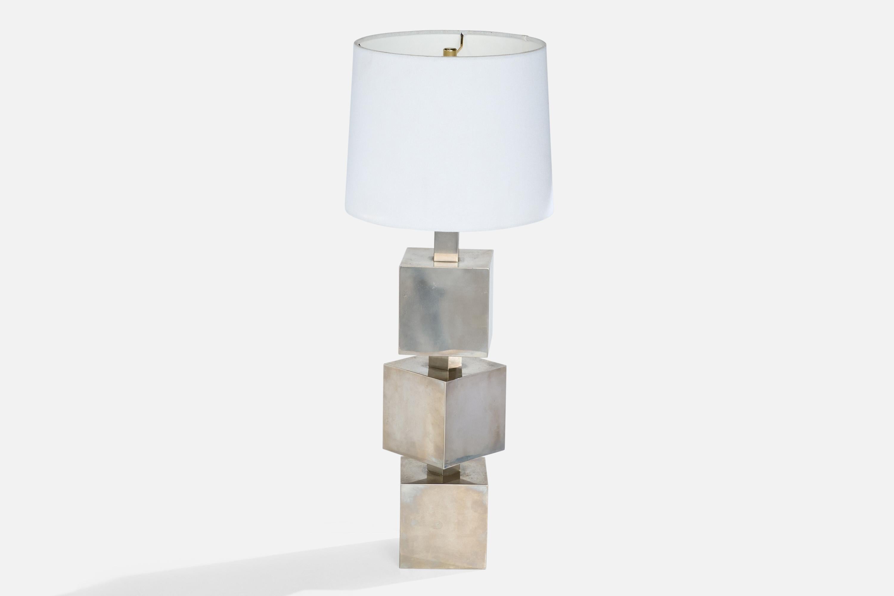 Italienische Designerin, Tischlampe, Metall, Italien, 1970er Jahre im Zustand „Gut“ im Angebot in High Point, NC
