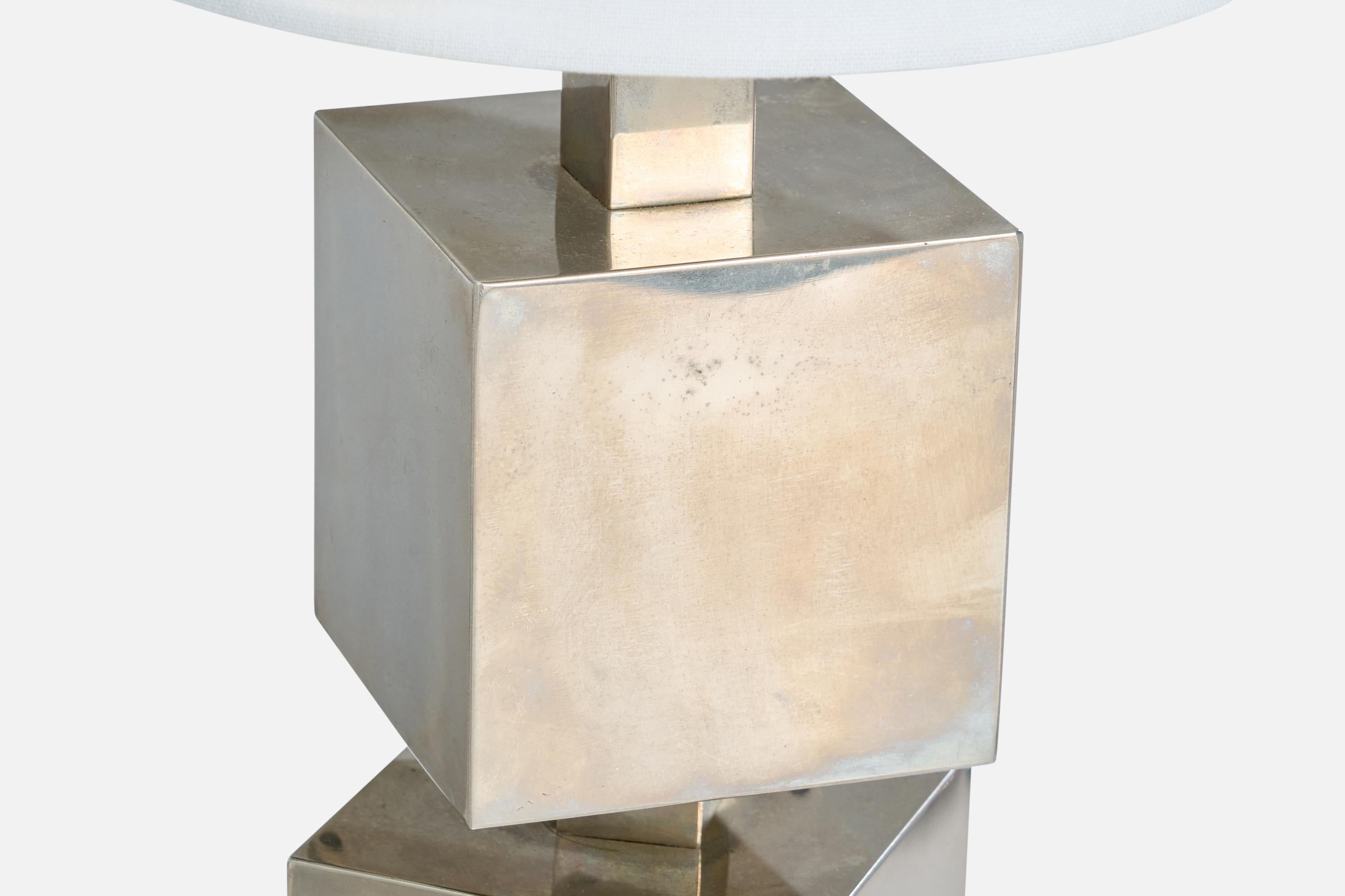 Italienische Designerin, Tischlampe, Metall, Italien, 1970er Jahre im Angebot 1