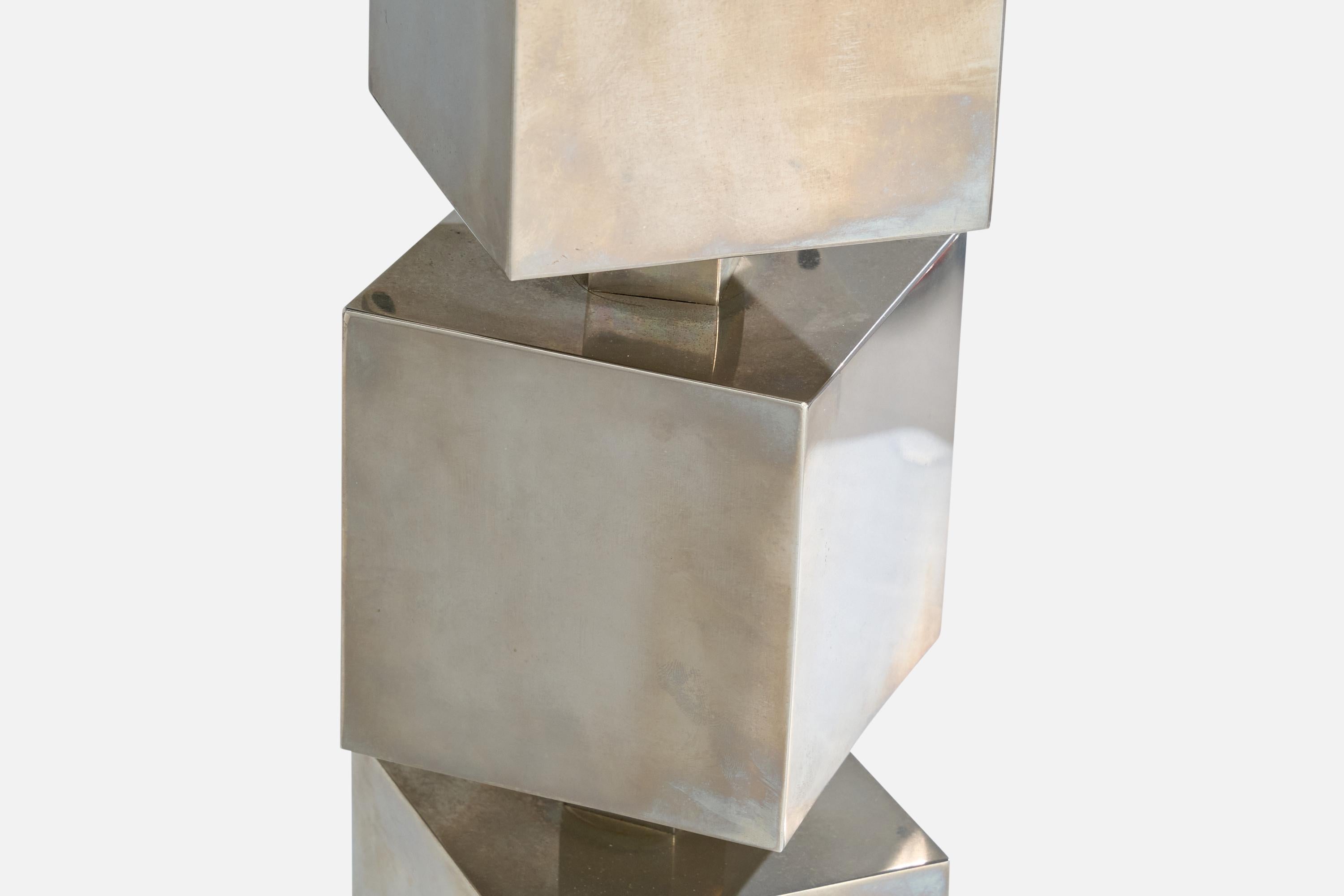 Italienische Designerin, Tischlampe, Metall, Italien, 1970er Jahre im Angebot 3