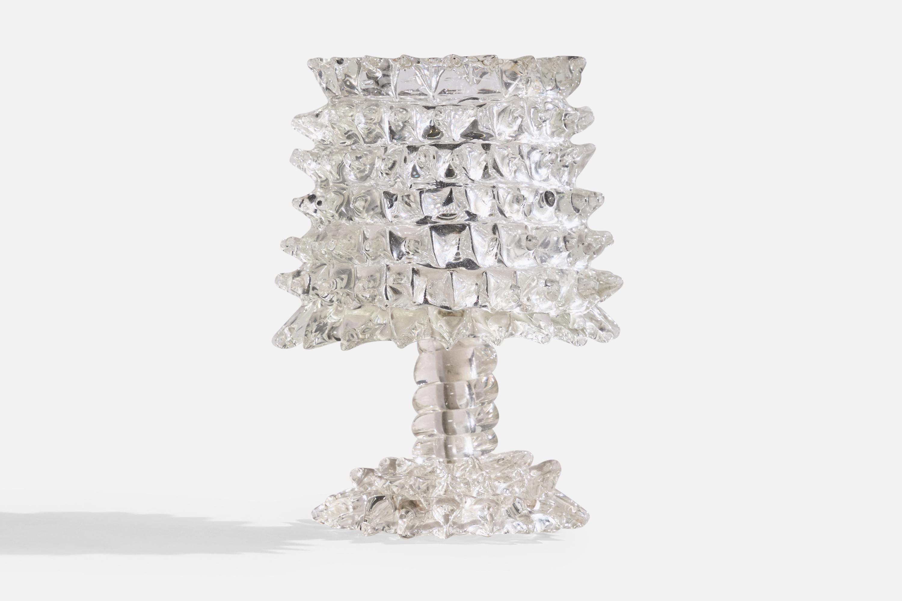 Lámpara de mesa de cristal de Murano diseñada y fabricada en Italia, c. década de 1940.

Dimensiones de la lámpara (pulgadas): 7,25