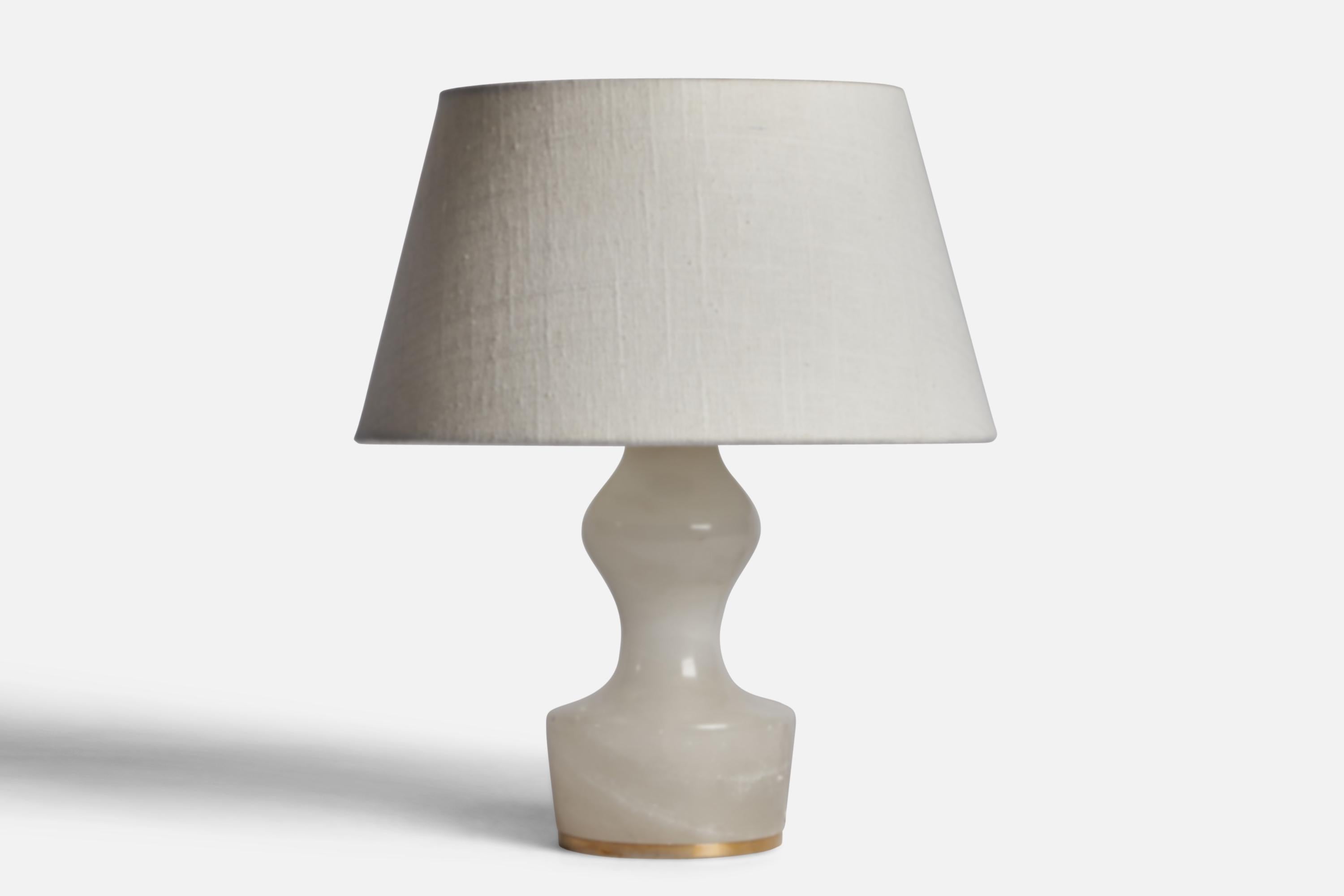 Lampe de table en onyx et laiton, conçue et produite en Italie, C.C..

Dimensions de la lampe (pouces) : 8.75