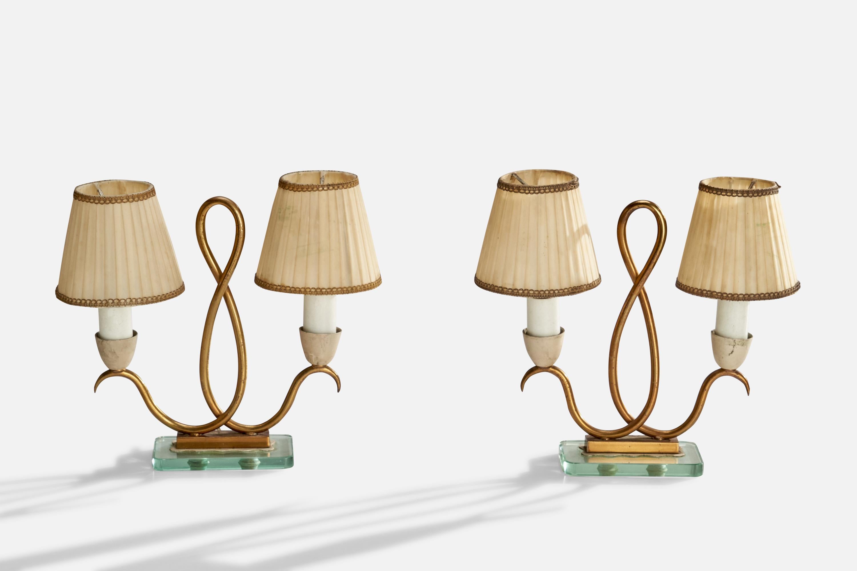 Italian Designer, Table Lamps, Brass, Glass, Fabric, Italy, 1940s In Good Condition For Sale In High Point, NC
