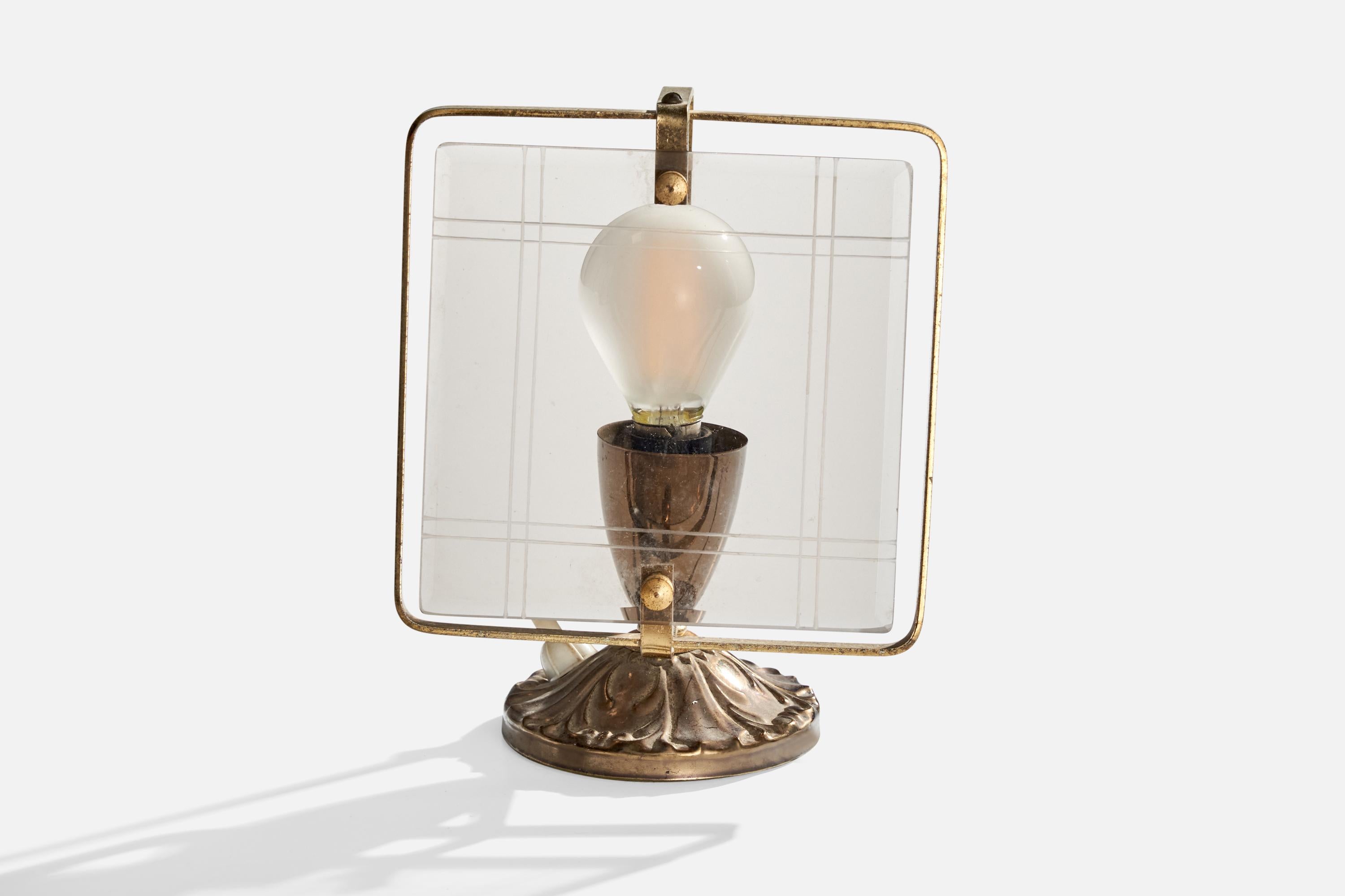 Italian Designer, Table Lamps, Brass, Glass, Italy, 1940s In Good Condition For Sale In High Point, NC