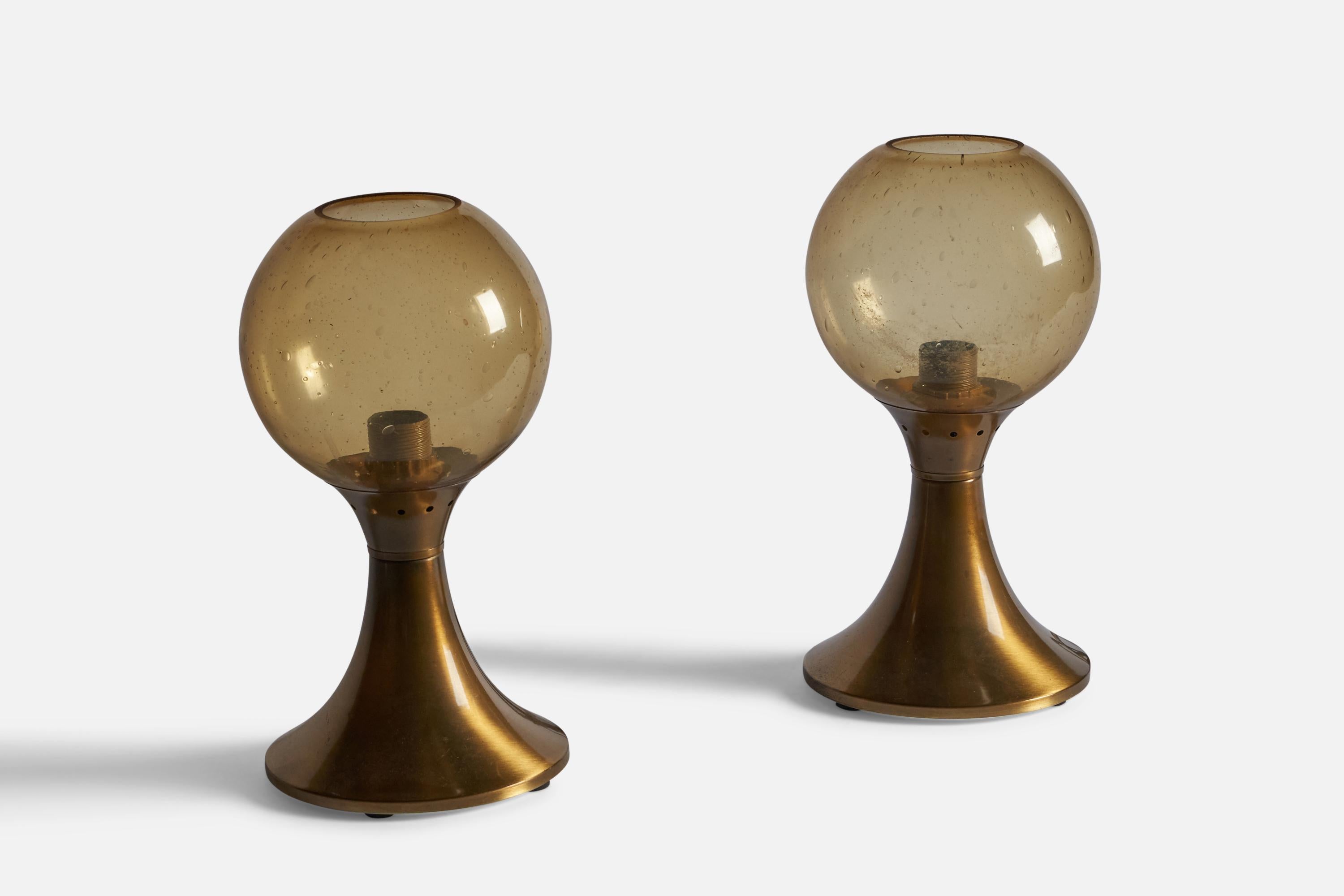 Mid-Century Modern Italian Designer, Table Lamps, Brass, Glass, Italy, 1970s For Sale