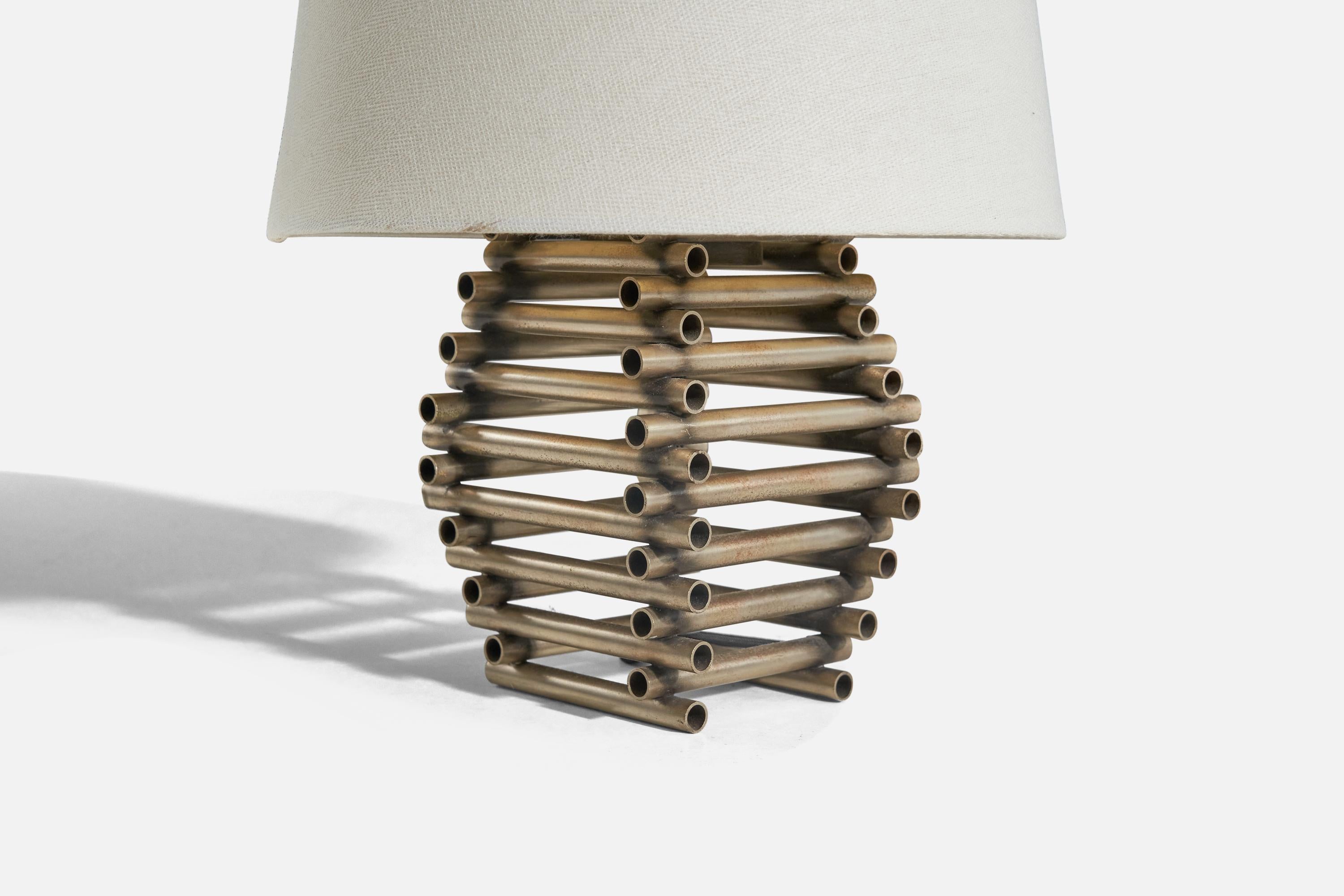 Designer italien, lampes de table, métal, Italie, années 1950 Bon état - En vente à High Point, NC