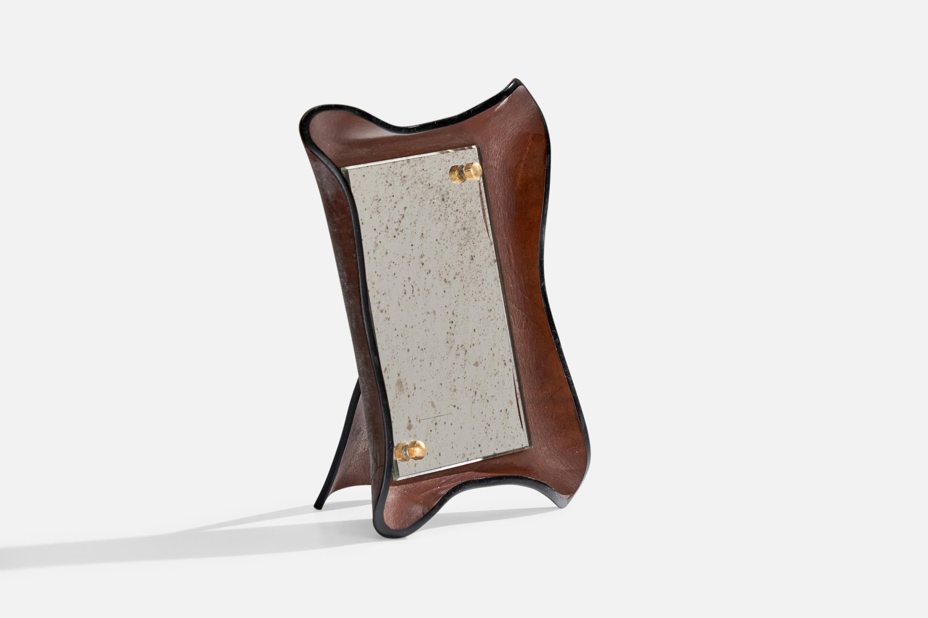 Mid-Century moderno Specchio da tavolo di design italiano, pelle, ottone, Italia, anni '60 in vendita