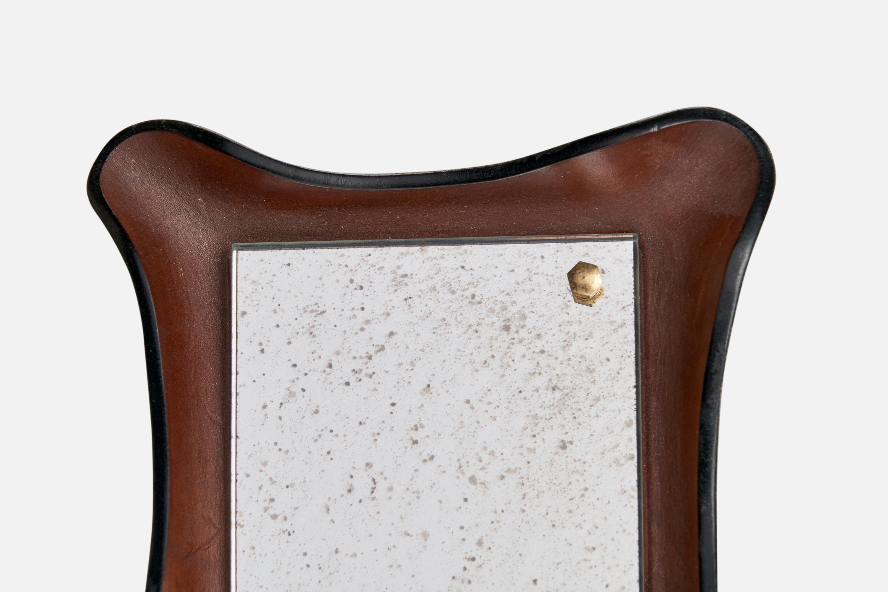 Metà XX secolo Specchio da tavolo di design italiano, pelle, ottone, Italia, anni '60 in vendita