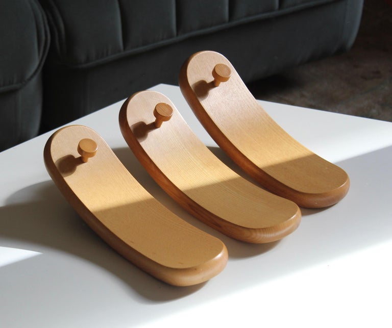 Italian Designer, Three Coat Hangers, Oak, Italy, 1970s For Sale at 1stDibs