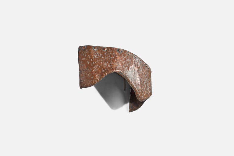 Mid-20th Century Italian Designer, Wall Console, Hammered Copper, Italy, 1950s For Sale