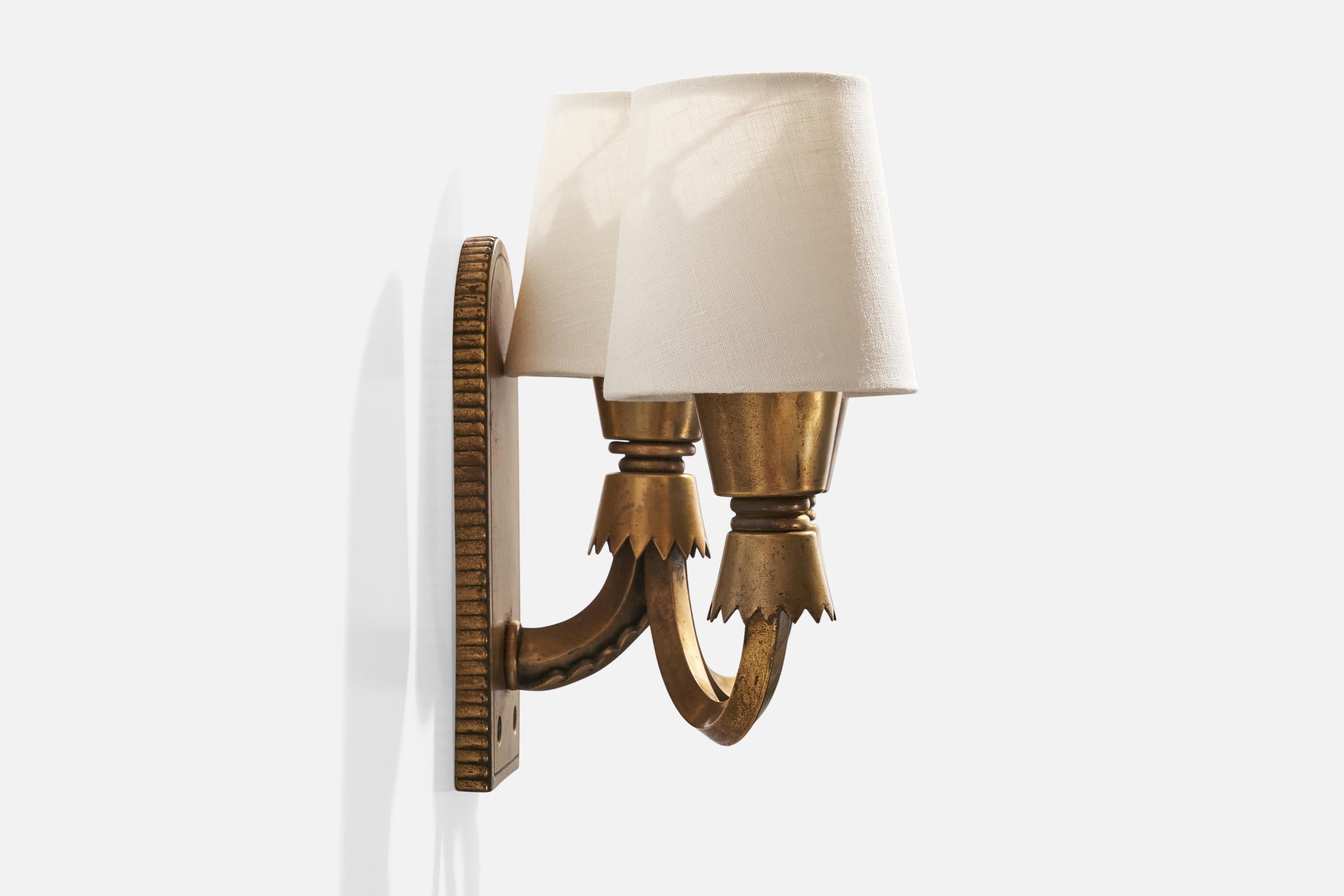 Mid-20th Century Italian Designer, Wall Light, Brass, Fabric, Italy, 1930s For Sale