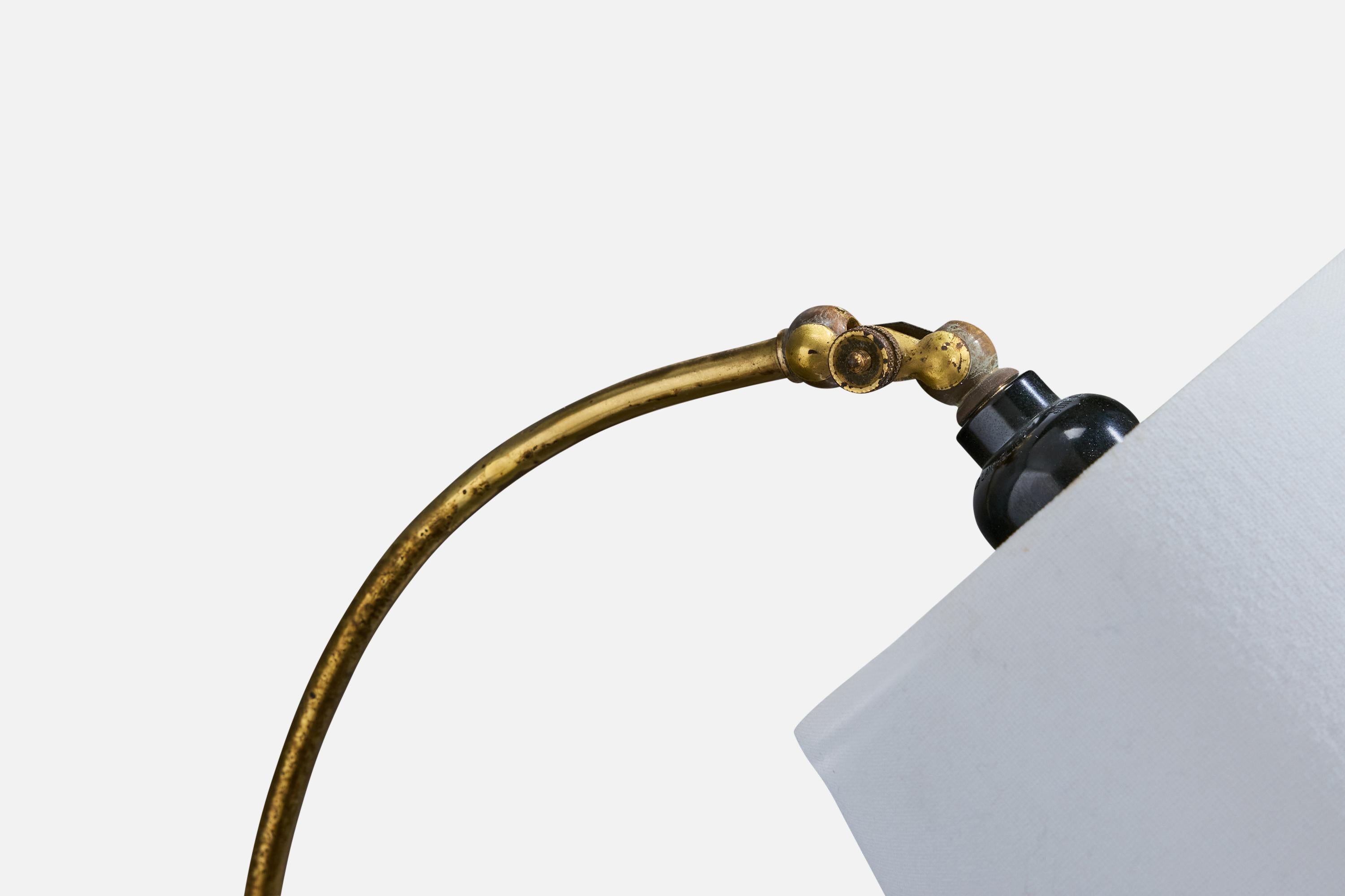 Lampada da parete di design italiano, ottone, tessuto, Italia, anni '40 in vendita 3