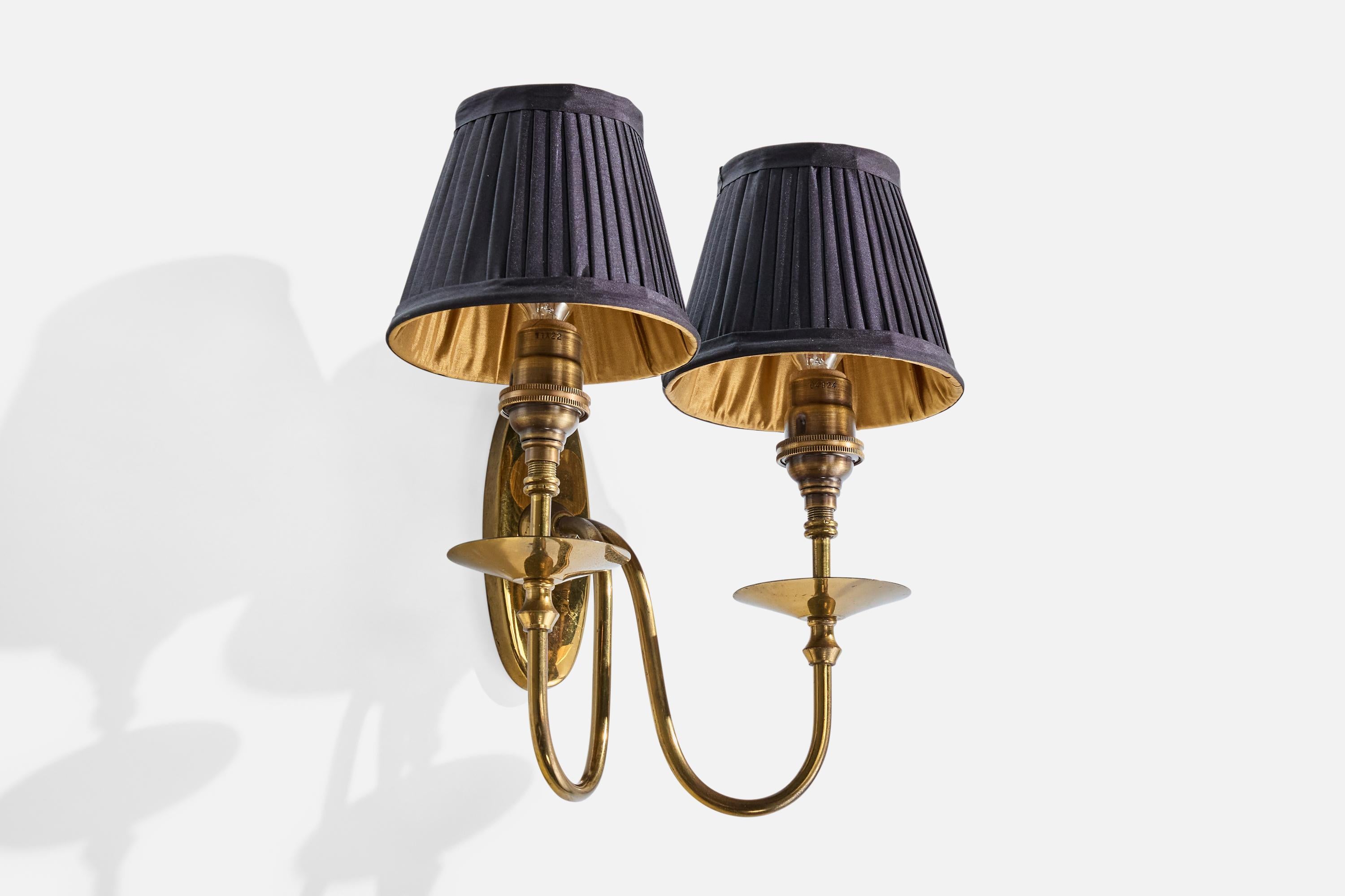 Mid-Century Modern Italian Designer, Wall Light, Brass, Fabric, Italy, 1950s For Sale