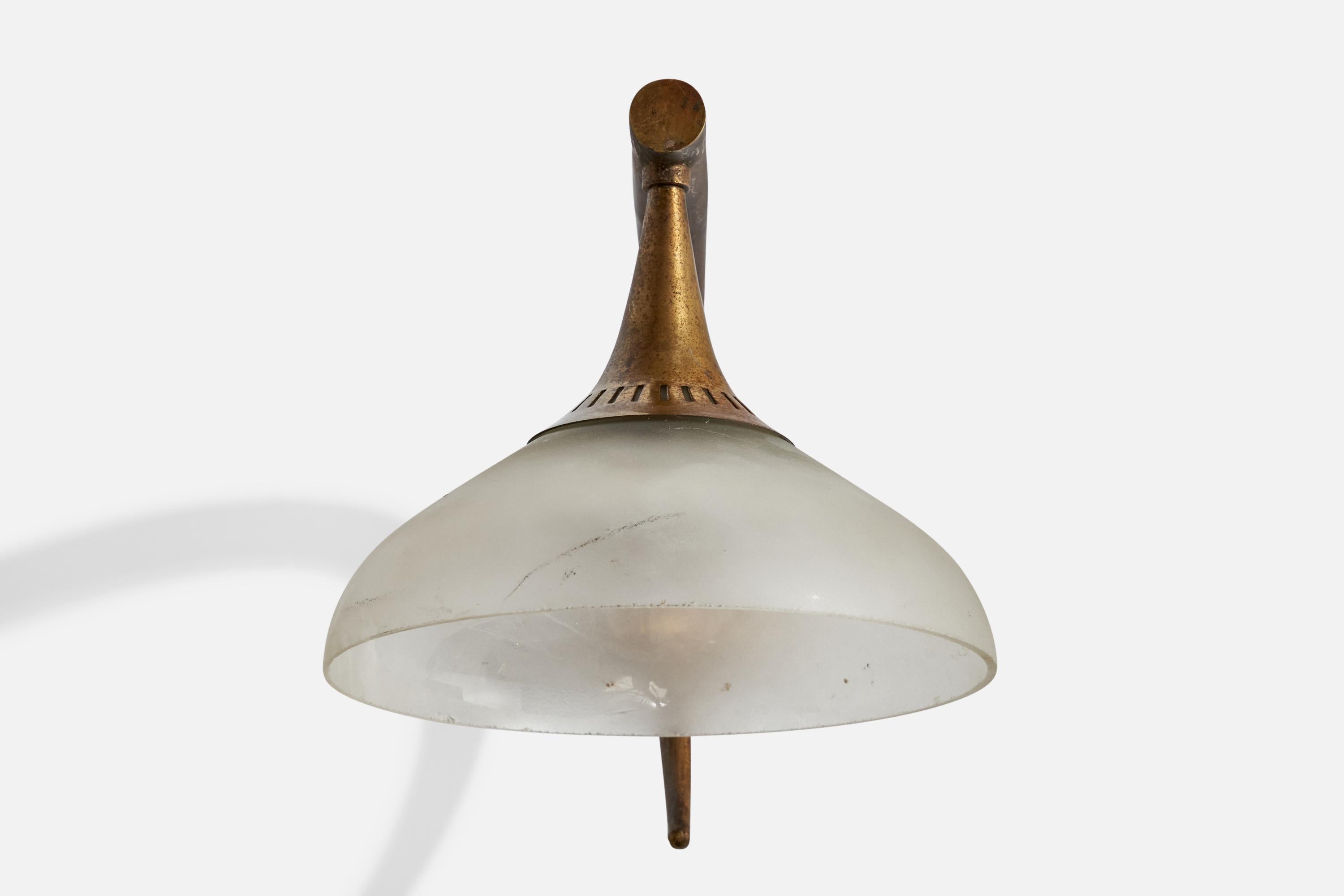 Italian Designer, Wall Light, Brass, Glass, Italy, 1930s In Fair Condition For Sale In High Point, NC