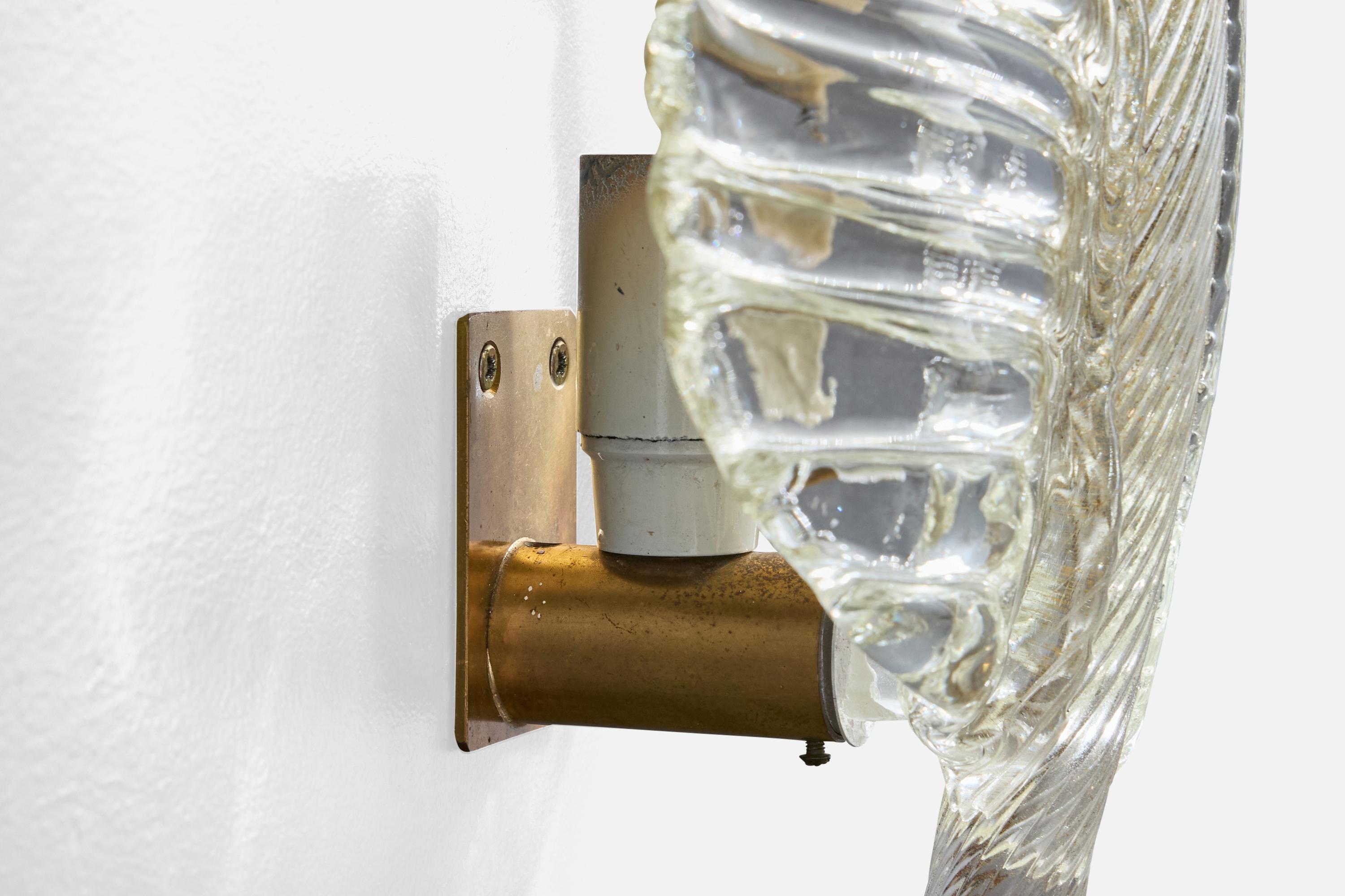 Italian Designer, Wall Light, Brass, Glass, Italy, 1940s For Sale 1