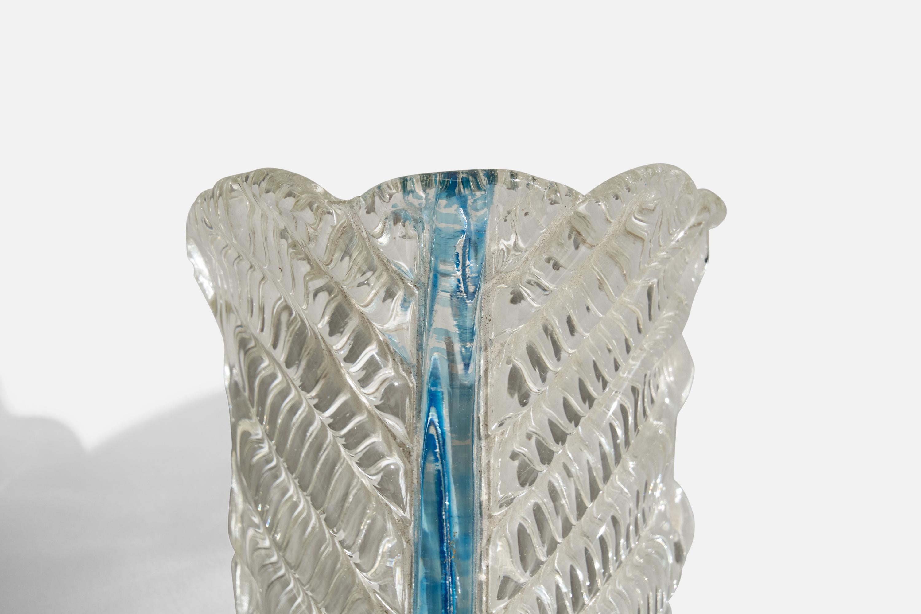 Italian Designer, Wall Light, Brass, Glass, Italy, 1940s For Sale 3