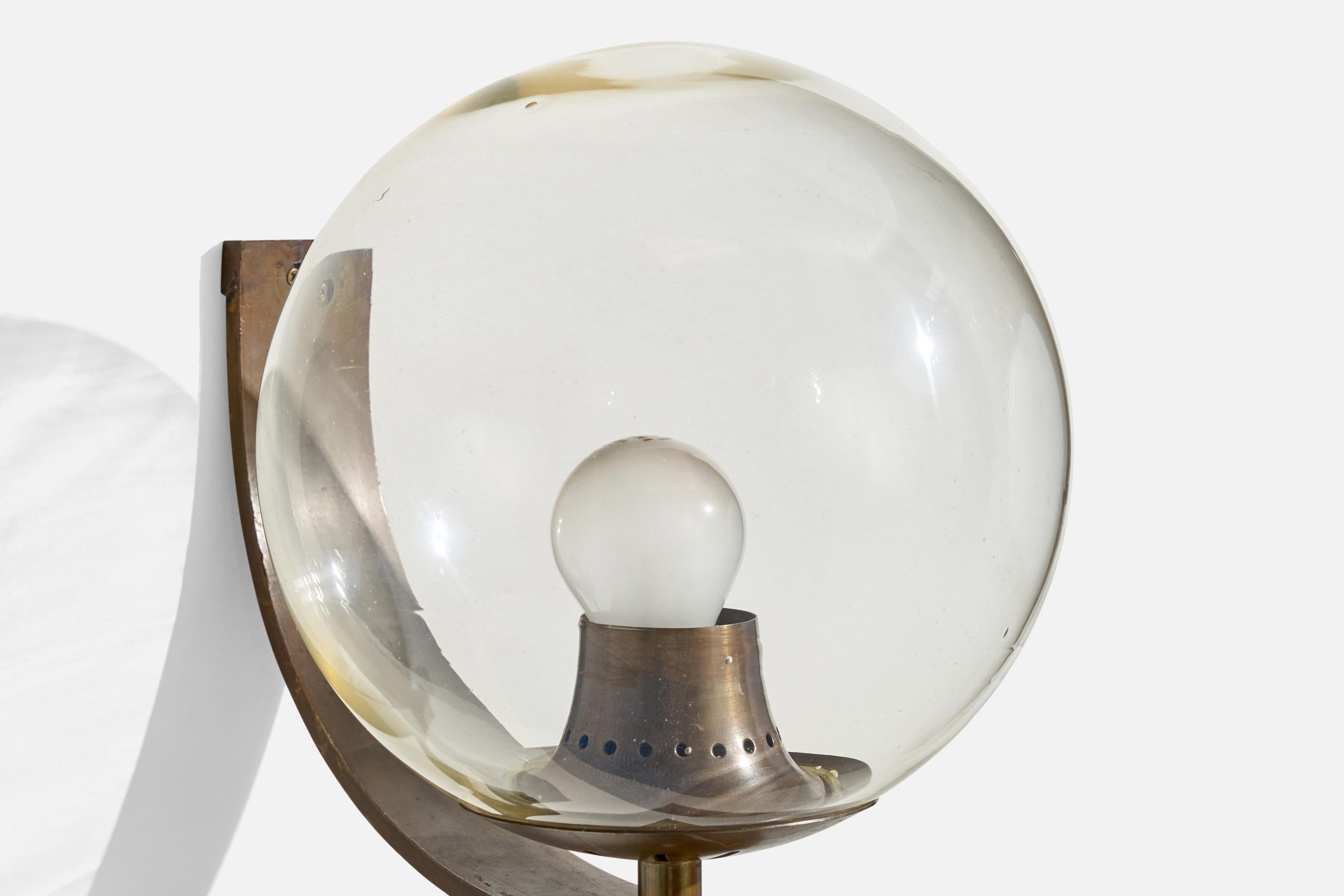Italian Designer, Wall Light, Brass, Glass, Italy, 1950s For Sale 3