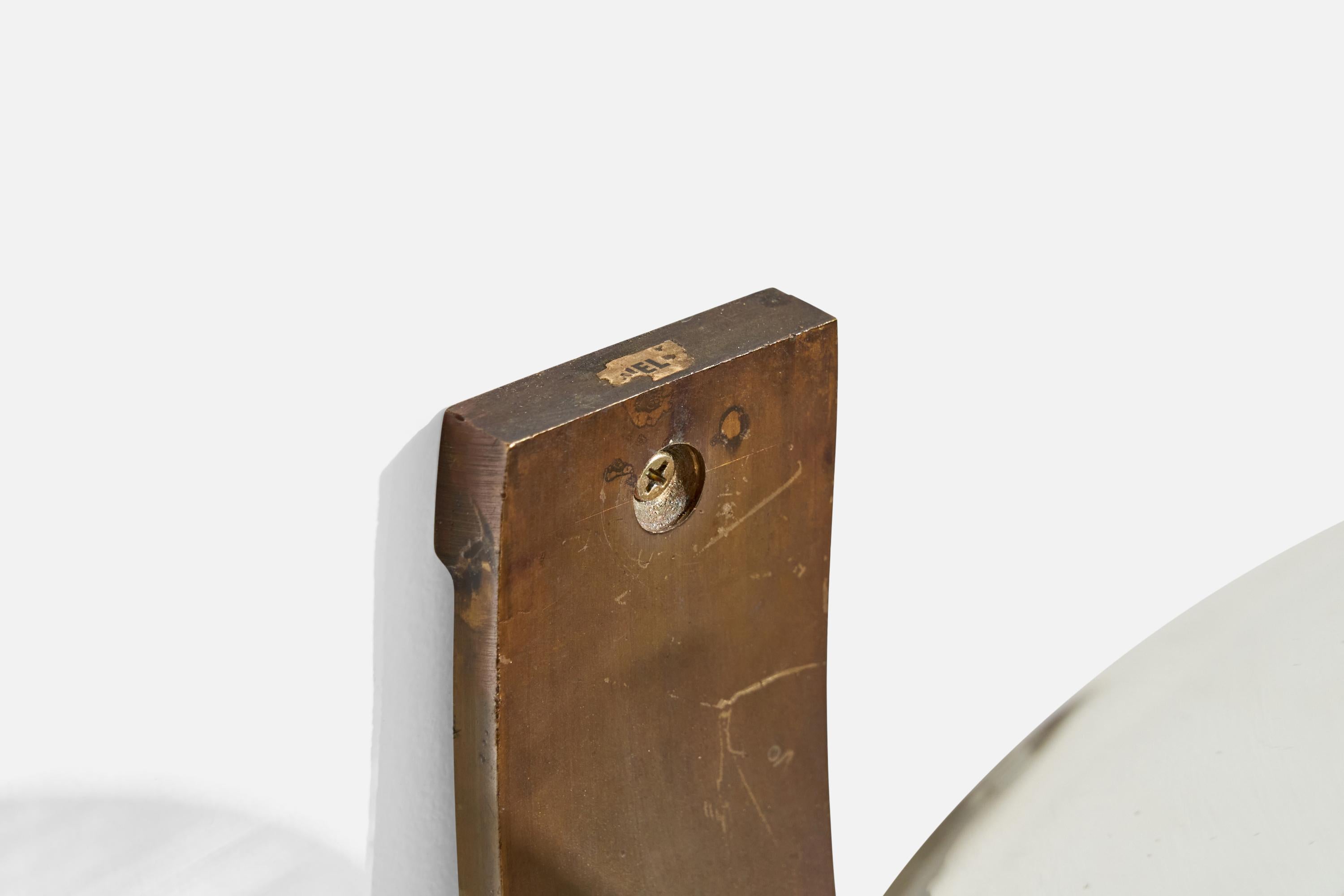 Italian Designer, Wall Light, Brass, Glass, Italy, 1950s For Sale 4