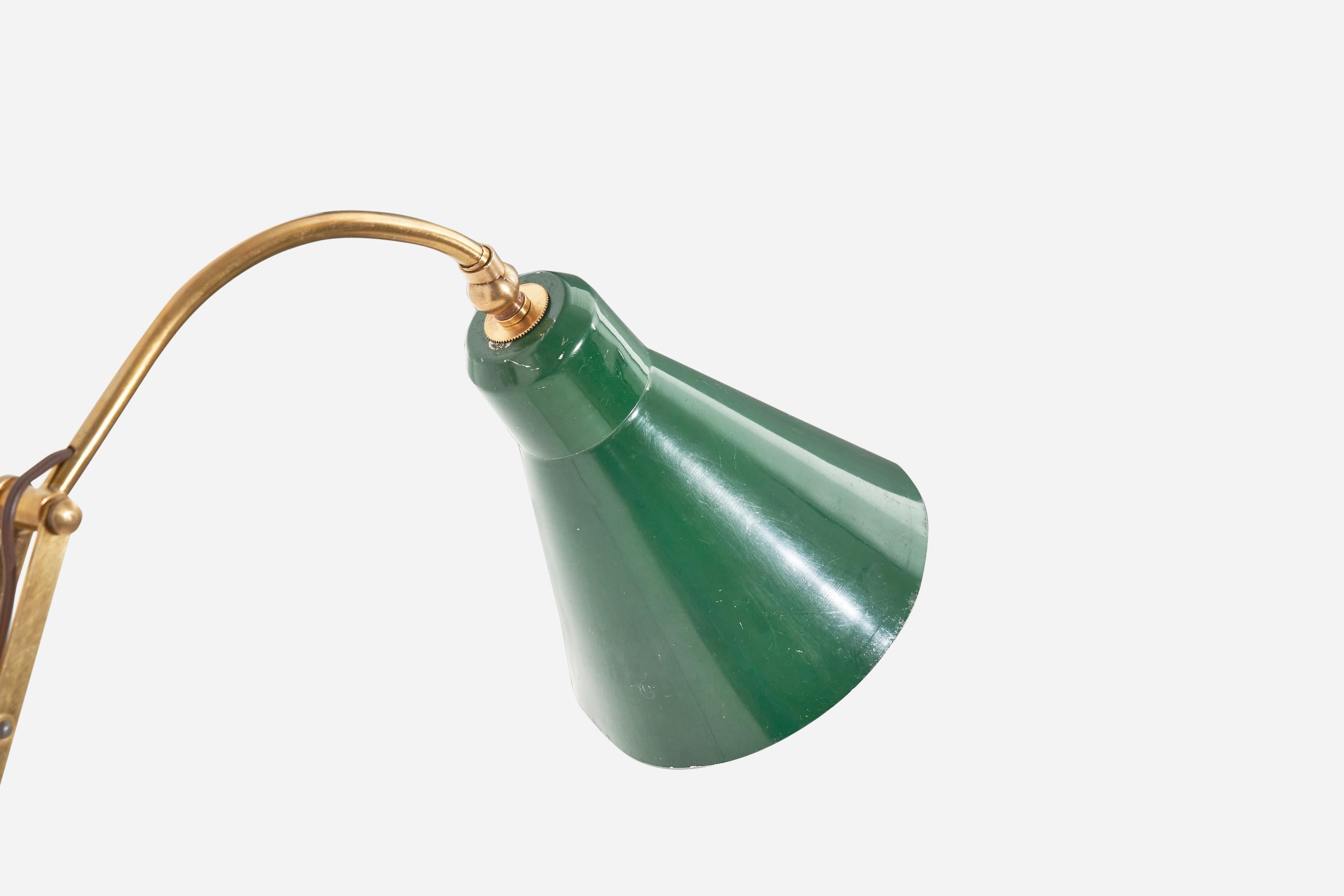 Mid-Century Modern Italian Designer, Wall Light, Brass, Green Lacquered Metal, Italy, 1940s For Sale