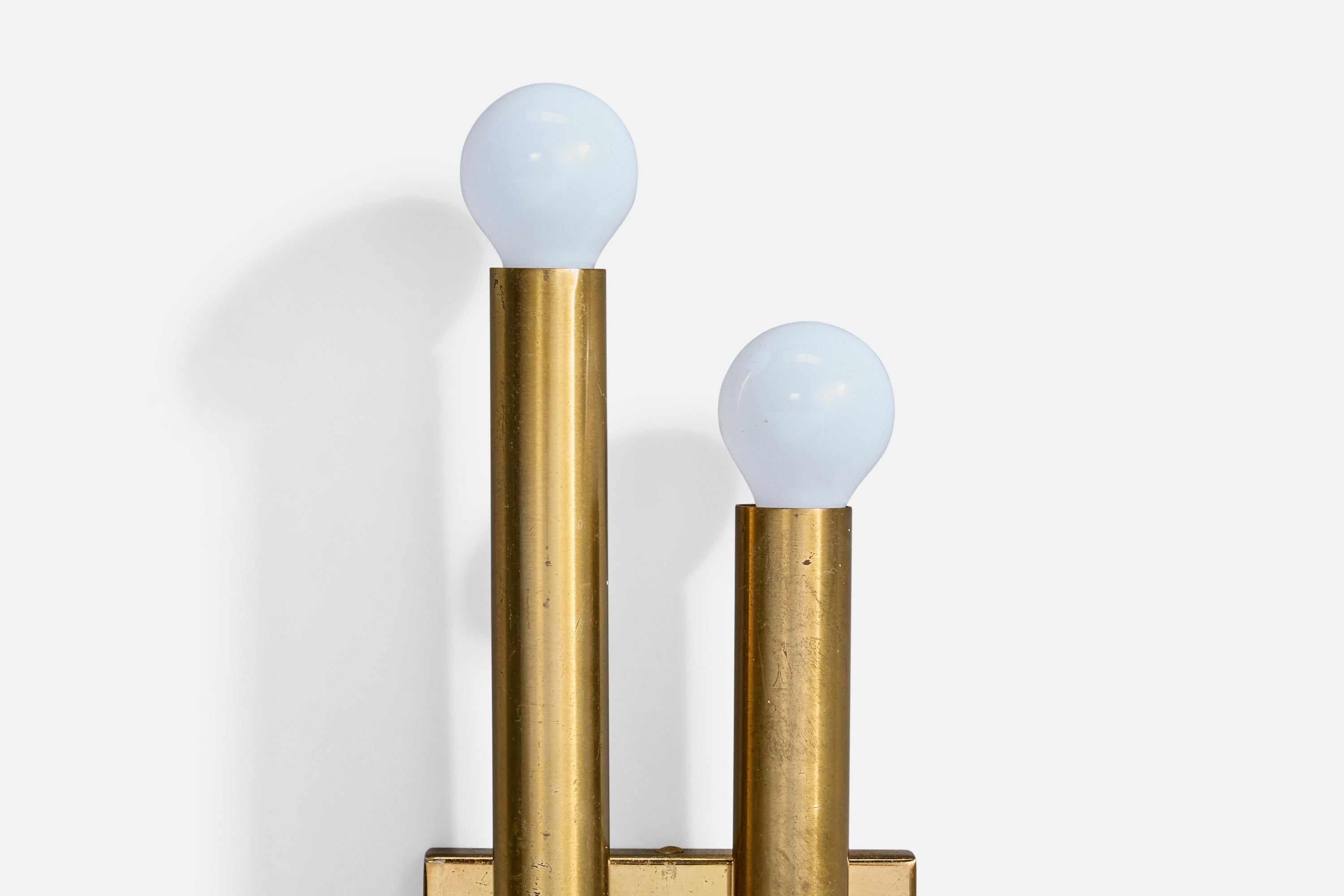 Italian Designer, Wall Light, Brass, Italy, 1960s For Sale 1