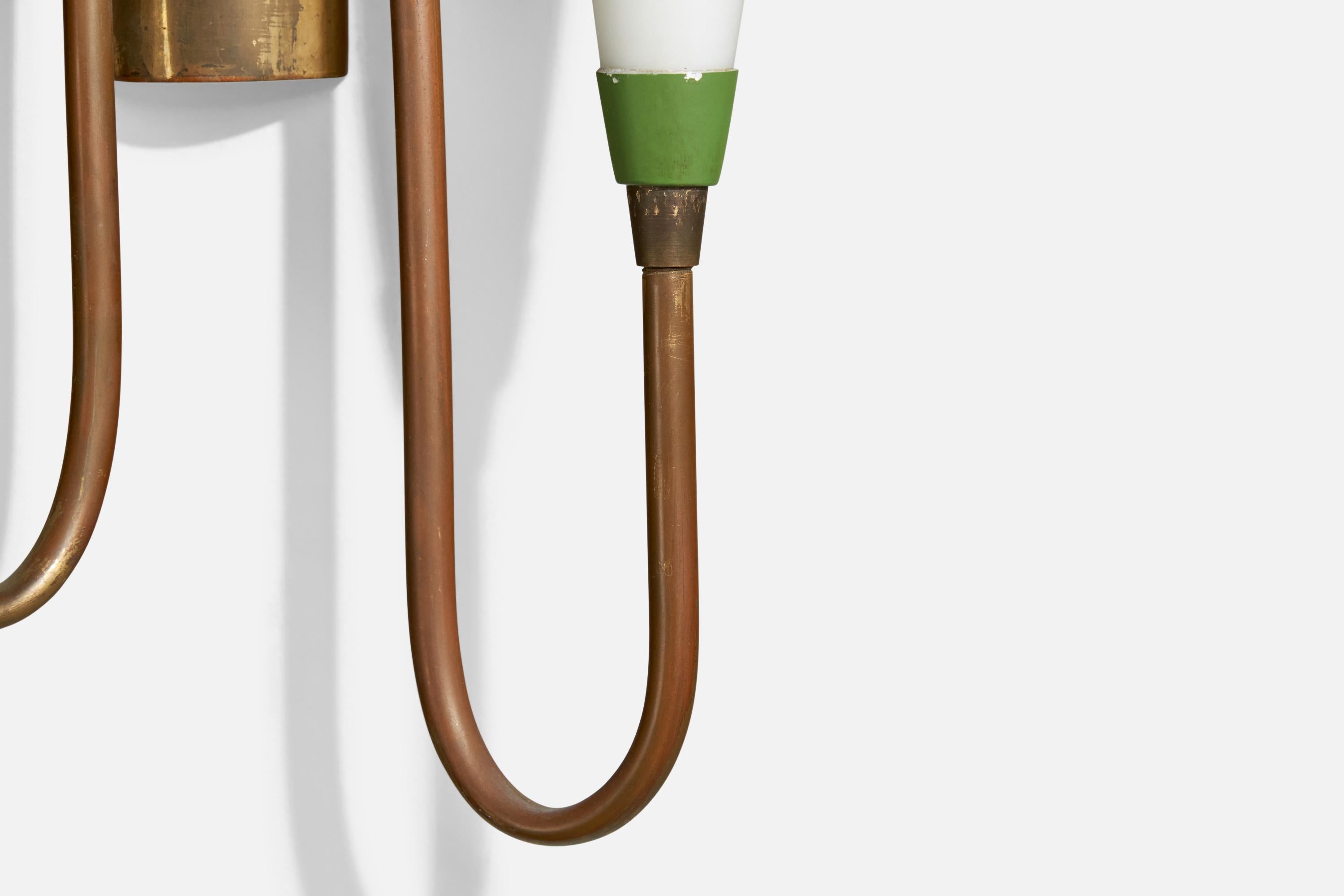 Metallo Designer italiano, lampada da parete, ottone, metallo, vetro, Italia, anni '40 in vendita