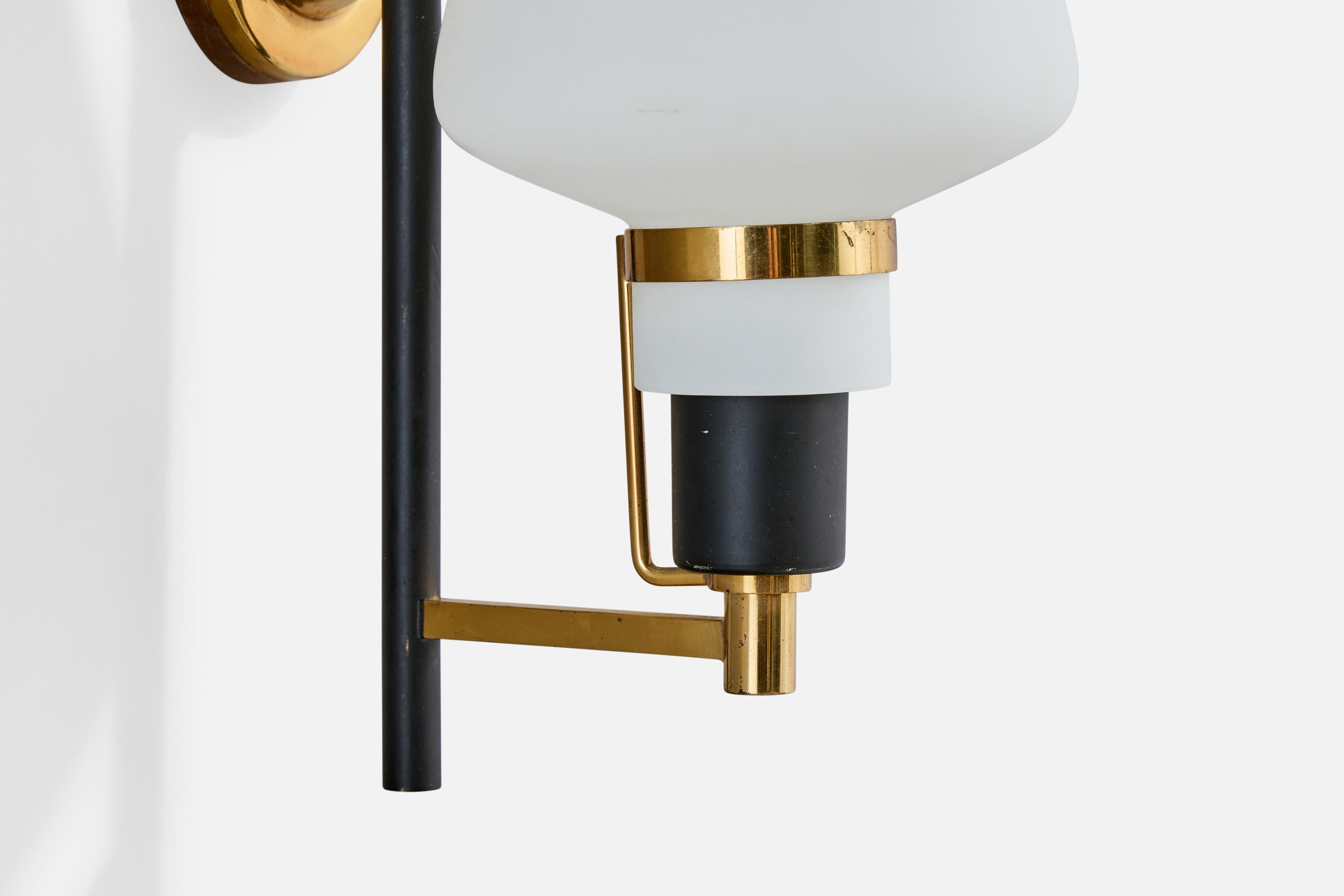 Italian Designer, Wall Light, Brass, Metal, Glass, Italy, 1950s For Sale 1