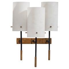 Lampada da parete di design italiano, ottone, metallo, vetro, Italia, anni '50
