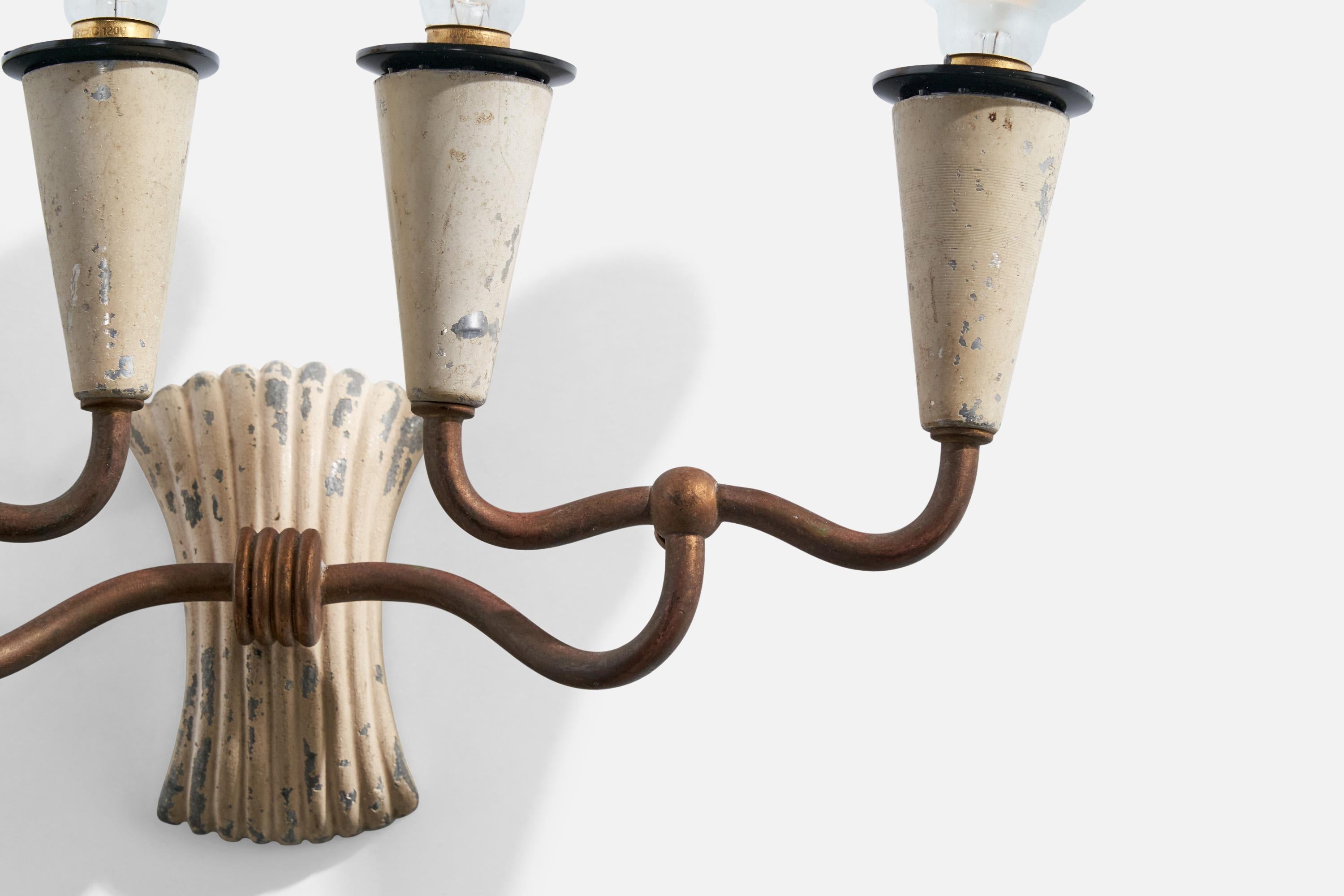Italian Designer, Wall Light, Brass, Metal, Italy, 1930s For Sale 2